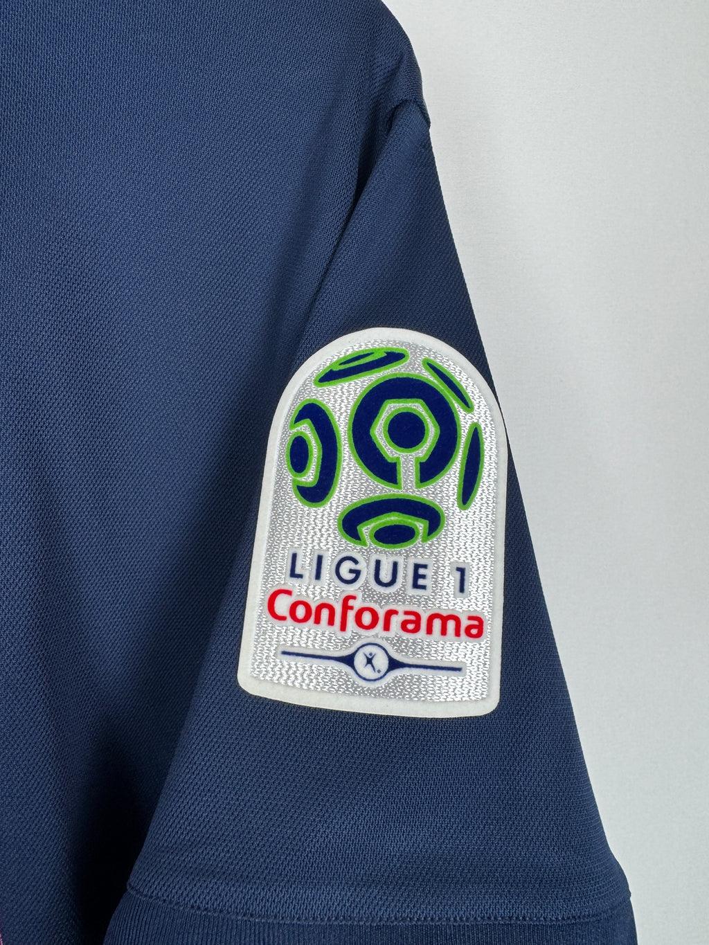 OLYMPIQUE LYONNAIS 2017/2018 AWAY FOOTBALL JERSEY - FEKIR #18 (L)