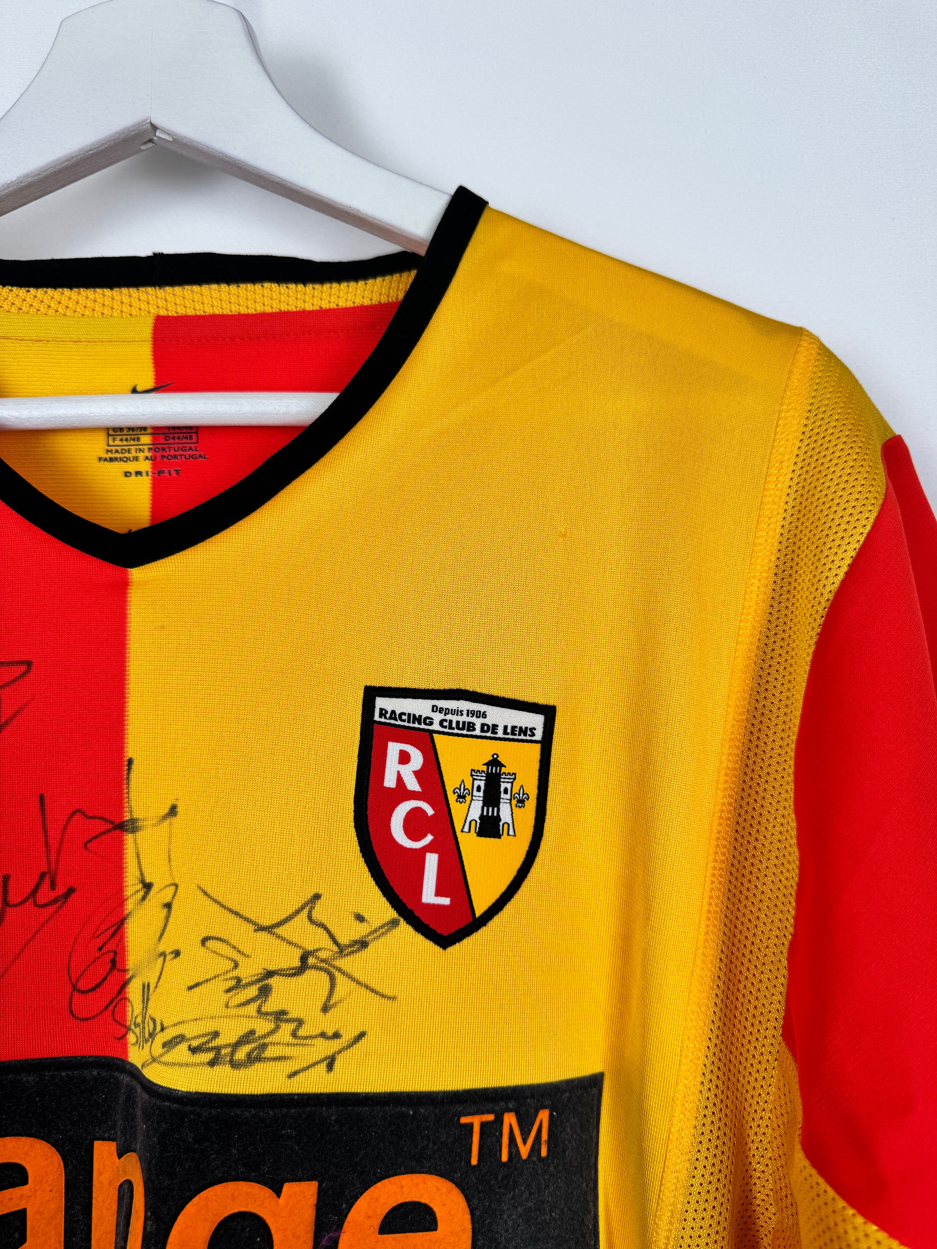 SIGNED LENS 2001/2002 HOME FOOTBALL JERSEY (S)