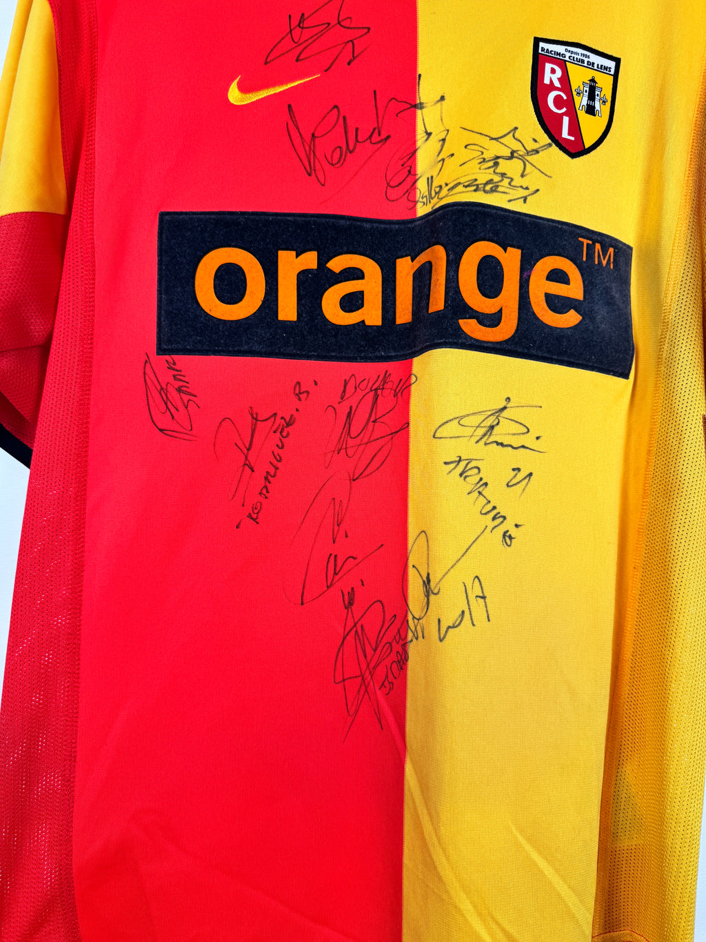 SIGNED LENS 2001/2002 HOME FOOTBALL JERSEY (S)