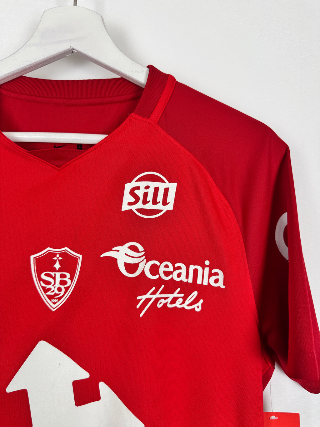 STADE BRESTOIS 2017/2018 HOME FOOTBALL SHIRT MATCH WORN - COEFF #29 SIGNED (L)