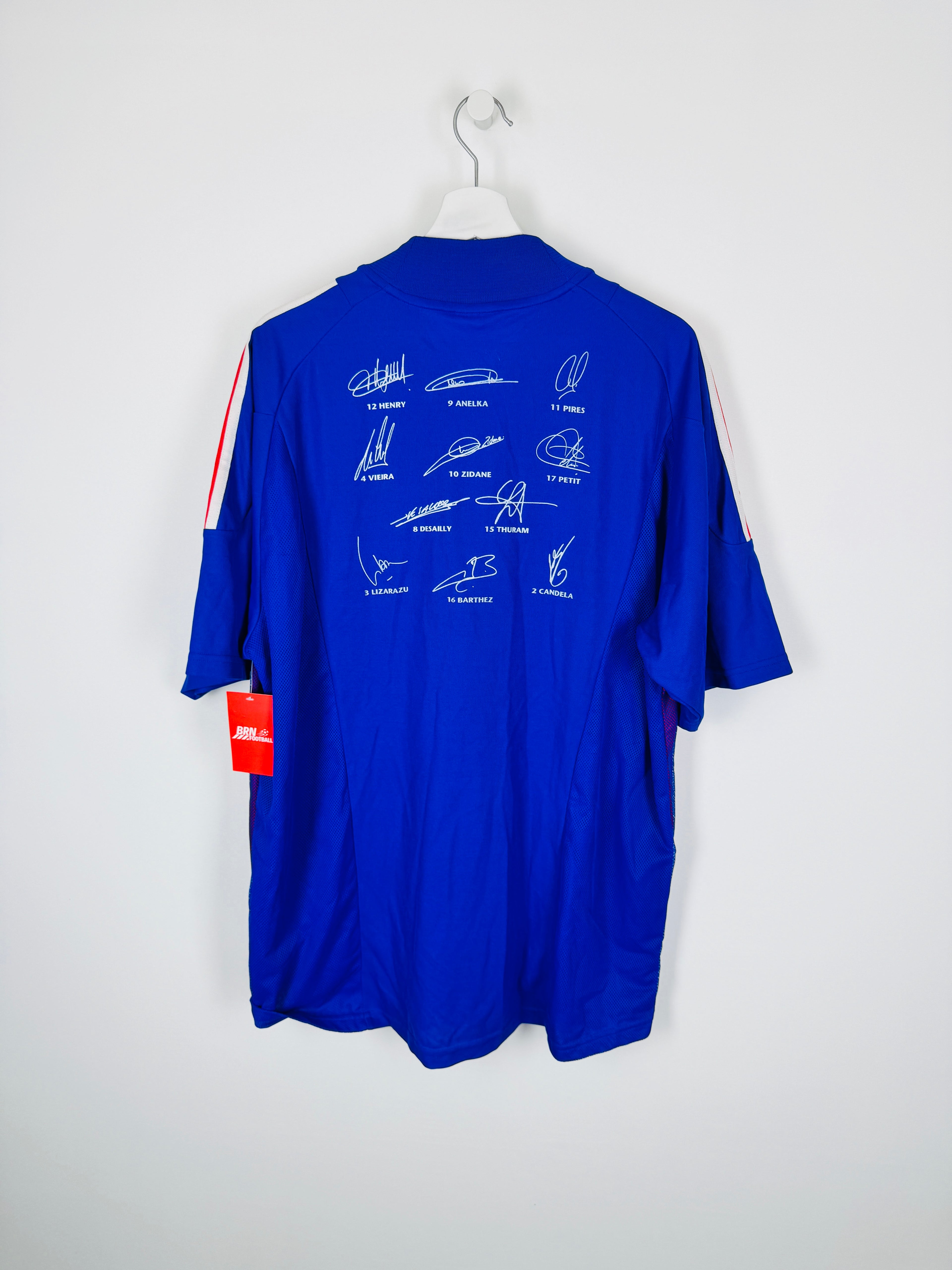 CAMISETA DE FÚTBOL SELECCIÓN DE FRANCIA 2002 LOCAL DEDICADA / FIRMADA (XL)
