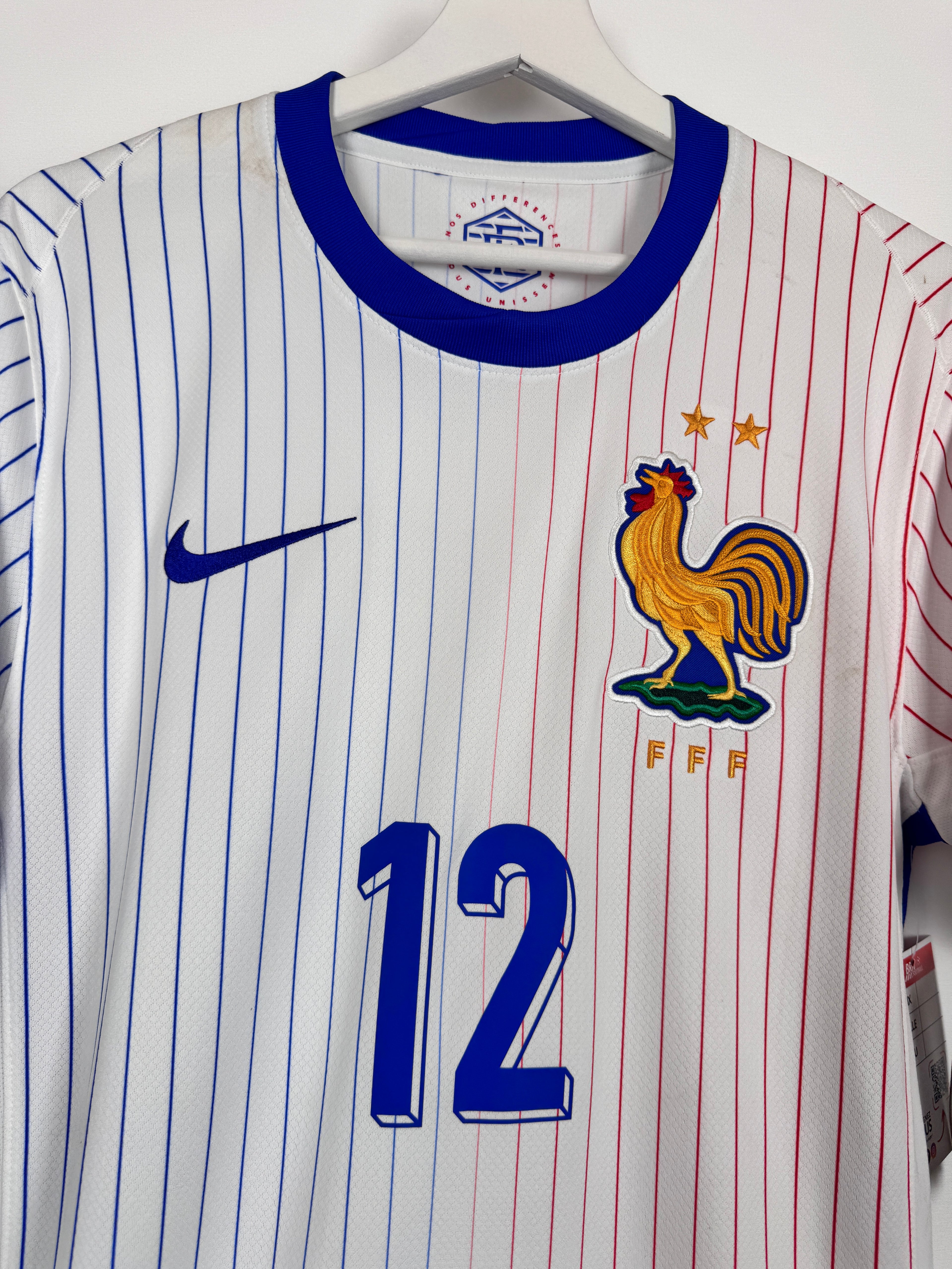 MAILLOT DE FOOTBALL ÉQUIPE DE FRANCE 2024 EXTÉRIEUR NEUF AVEC ÉTIQUETTE - DÉSIRÉ DOUÉ #12 (S)