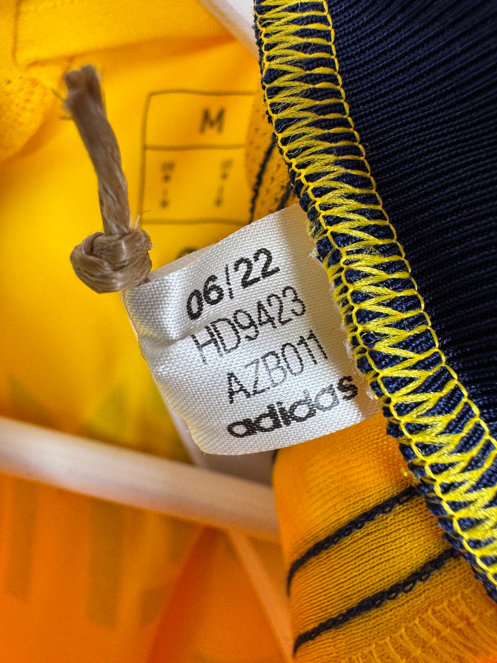 MAILLOT DE FOOTBALL SUÈDE 2022 DOMICILE NEUF AVEC ÉTIQUETTE - ZLATAN IBRAHIMOVIC #11 (M)