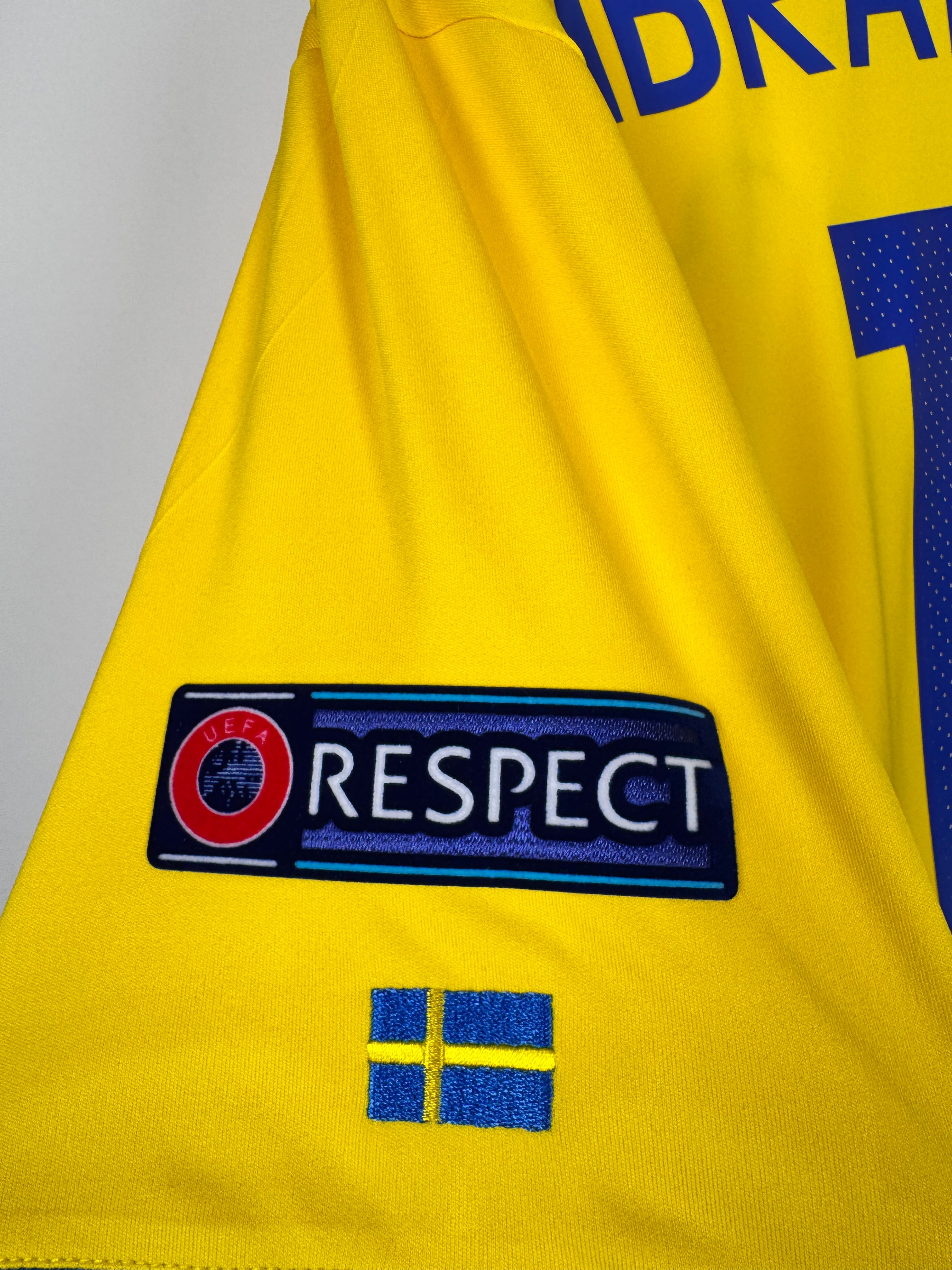 MAILLOT DE FOOTBALL SUÈDE 2016 DOMICILE - ZLATAN IBRAHIMOVIC #10 (M)