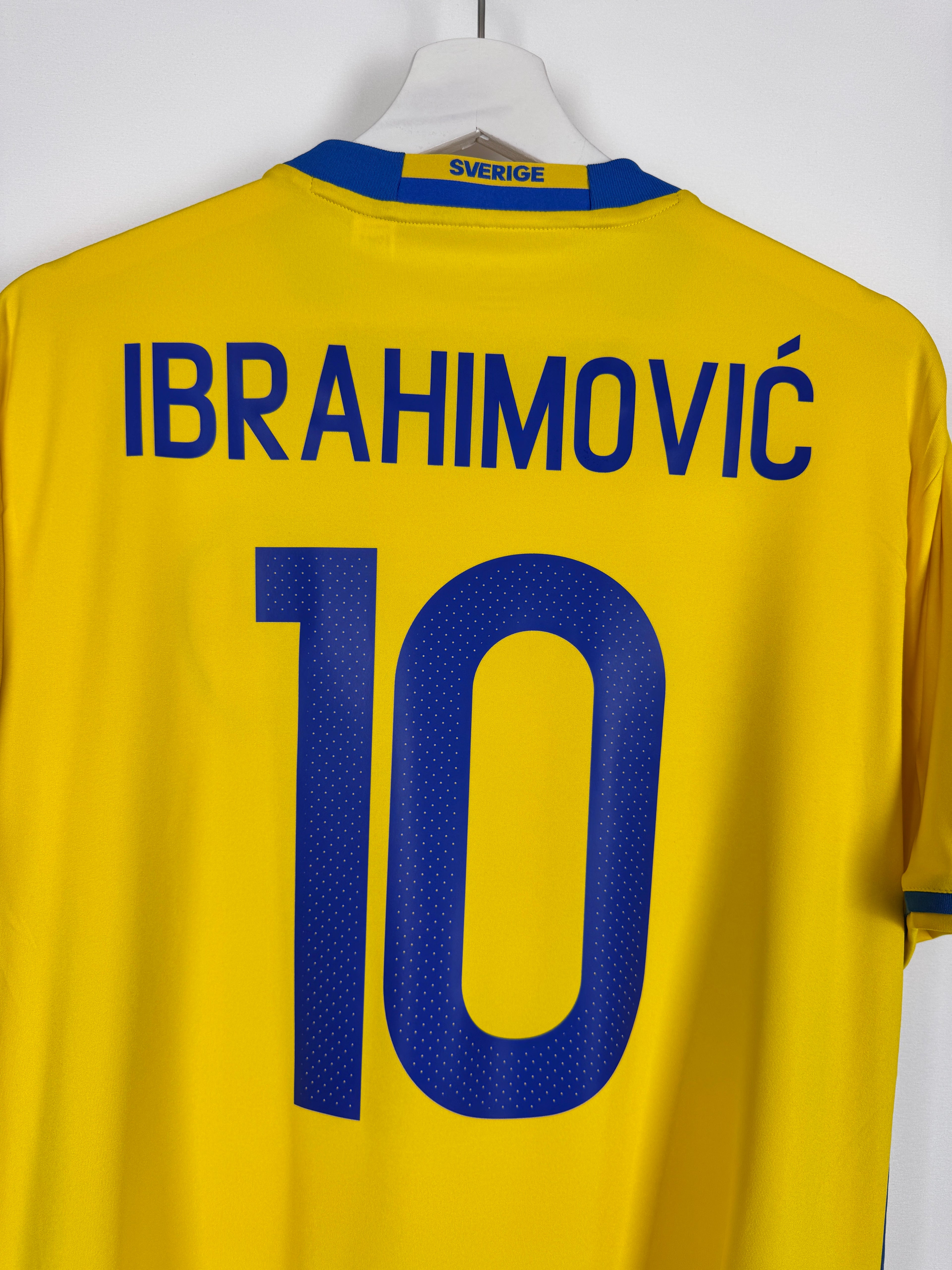 MAILLOT DE FOOTBALL SUÈDE 2016 DOMICILE - ZLATAN IBRAHIMOVIC #10 (M)