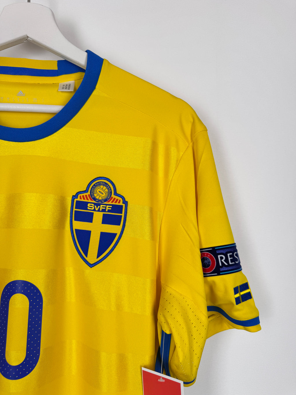 MAILLOT DE FOOTBALL SUÈDE 2016 DOMICILE - ZLATAN IBRAHIMOVIC #10 (M)
