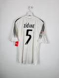MAILLOT DE FOOTBALL REAL MADRID 2005/2006 DOMICILE - ZINÉDINE ZIDANE #5 (L)