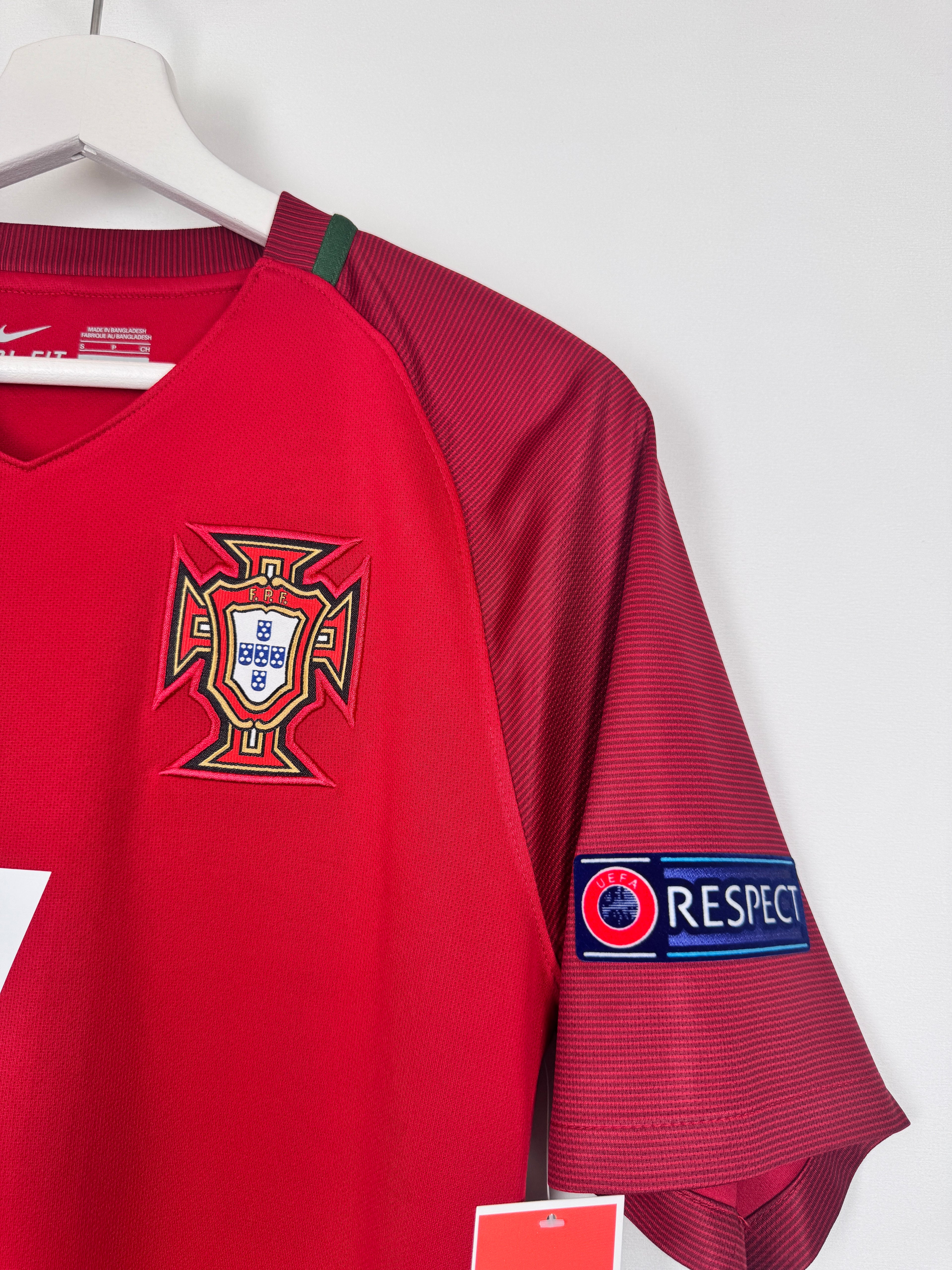 MAILLOT DE FOOTBALL PORTUGAL 2016 DOMICILE - CRISTIANO RONALDO #7 (S)