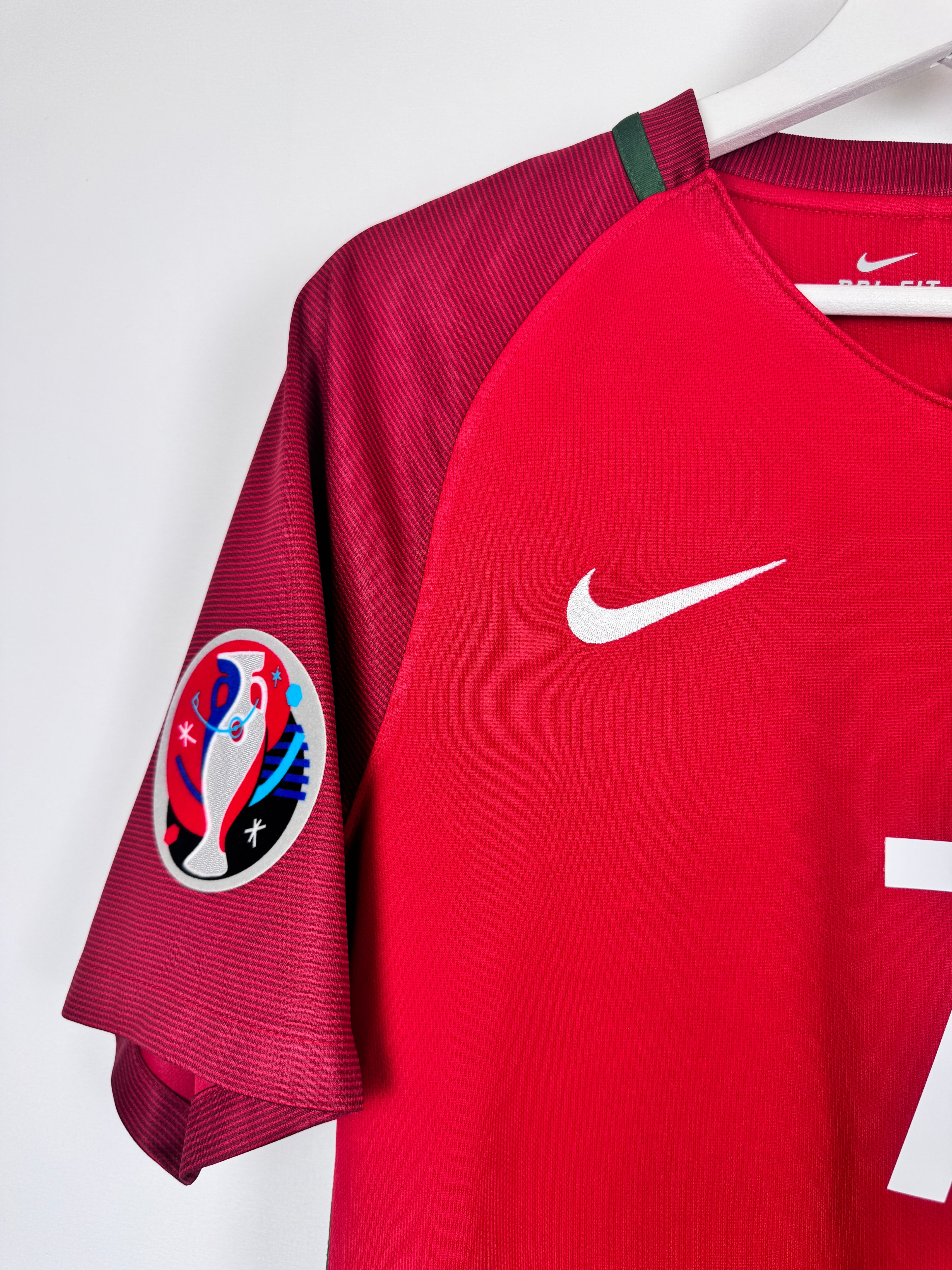 MAILLOT DE FOOTBALL PORTUGAL 2016 DOMICILE - CRISTIANO RONALDO #7 (S)