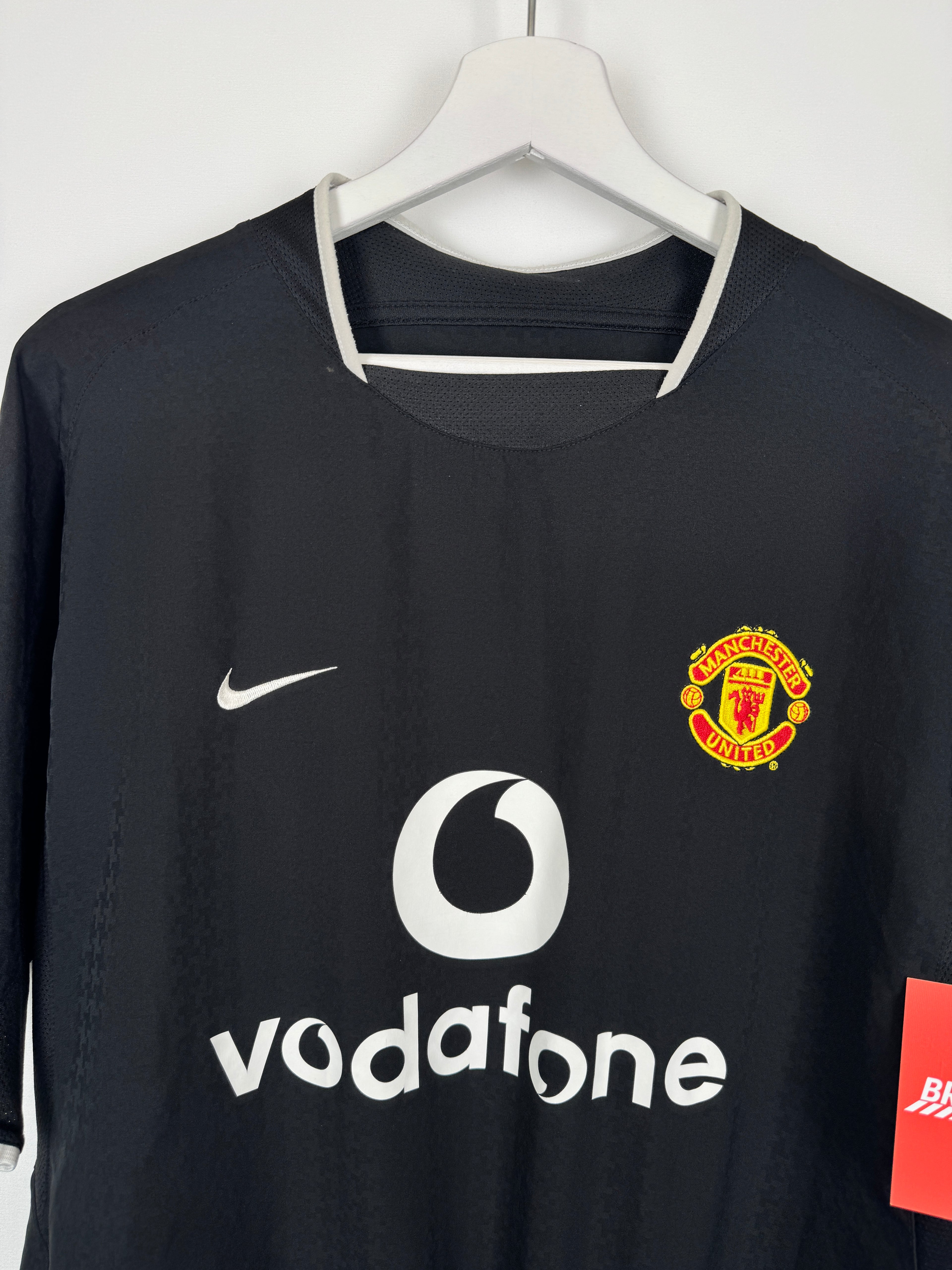 MANCHESTER UNITED 2003/2004 AWAY FOOTBALL SHIRT - SAHA #9 (M)