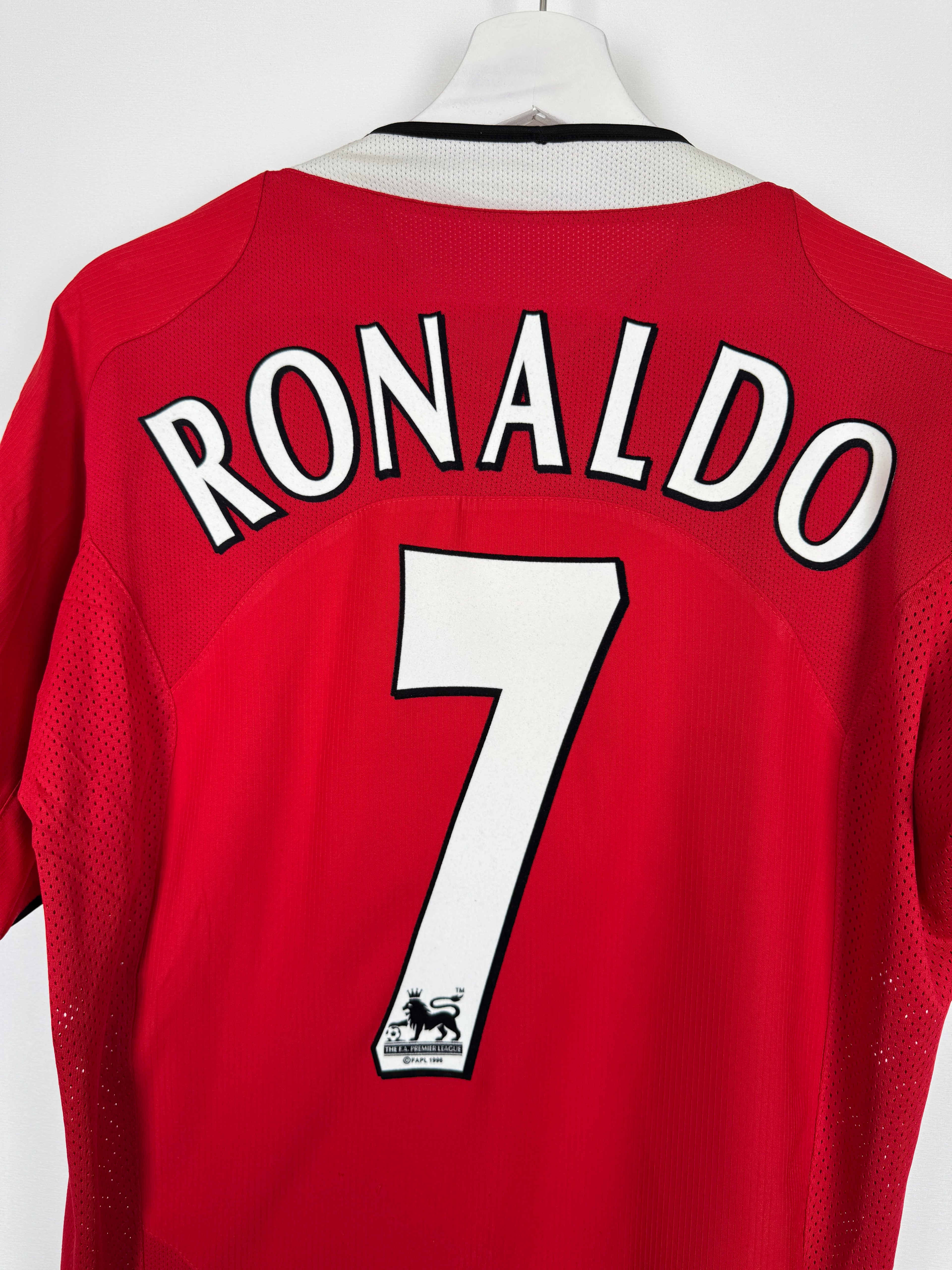 MANCHESTER UNITED 2004/2005 HOME FOOTBALL SHIRT - RONALDO #7 VELVET (S)