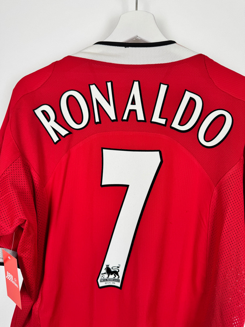 MANCHESTER UNITED 2004/2005 HOME FOOTBALL SHIRT - RONALDO #7 VELVET (L)
