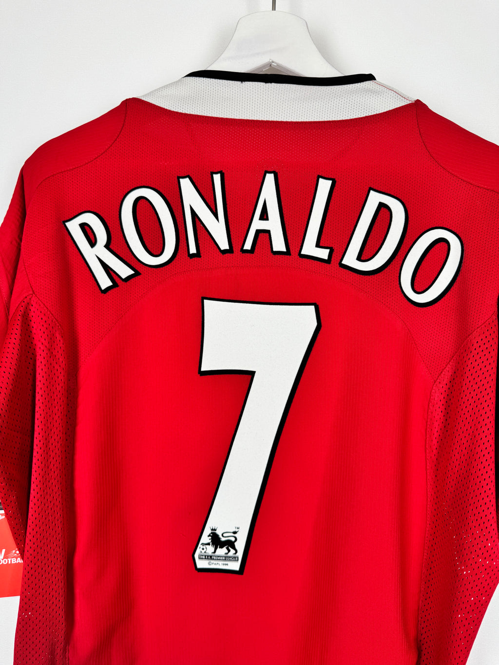 MANCHESTER UNITED 2004/2005 HOME FOOTBALL SHIRT - RONALDO #7 VELVET (L)