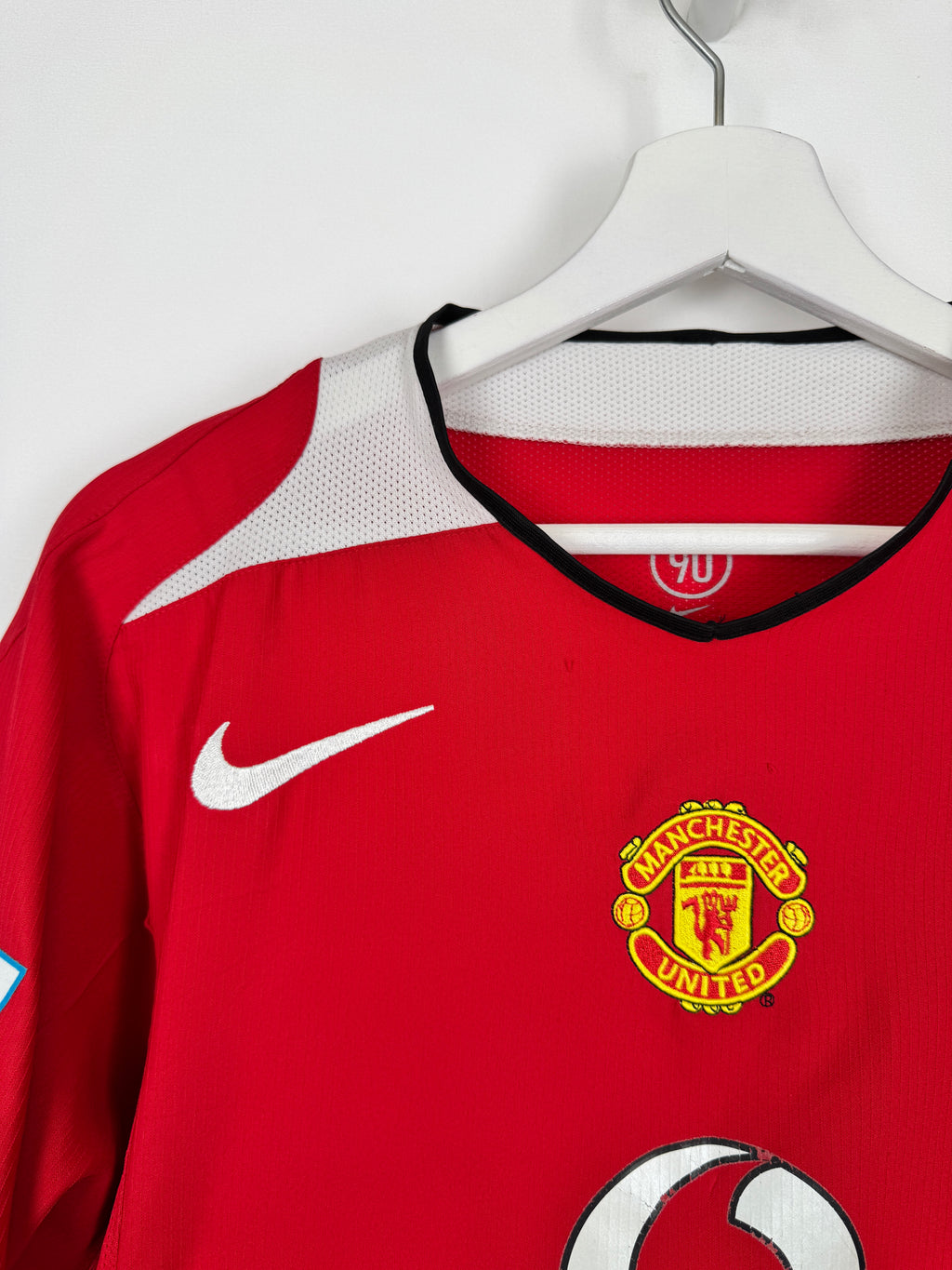 MANCHESTER UNITED 2004/2005 HOME FOOTBALL SHIRT - RONALDO #7 VELVET (L)