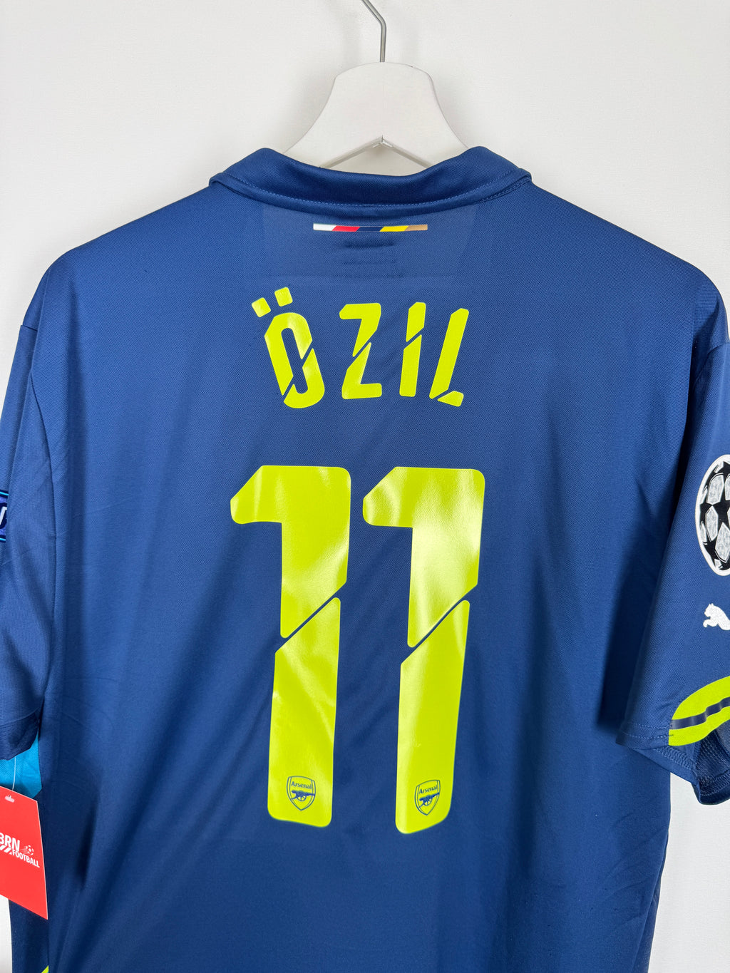 ARSENAL 2014/2015 THIRD FOOTBALL SHIRT - OZIL #11 (XL)