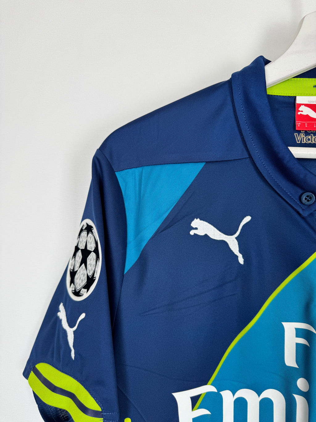 ARSENAL 2014/2015 THIRD FOOTBALL SHIRT - OZIL #11 (S)