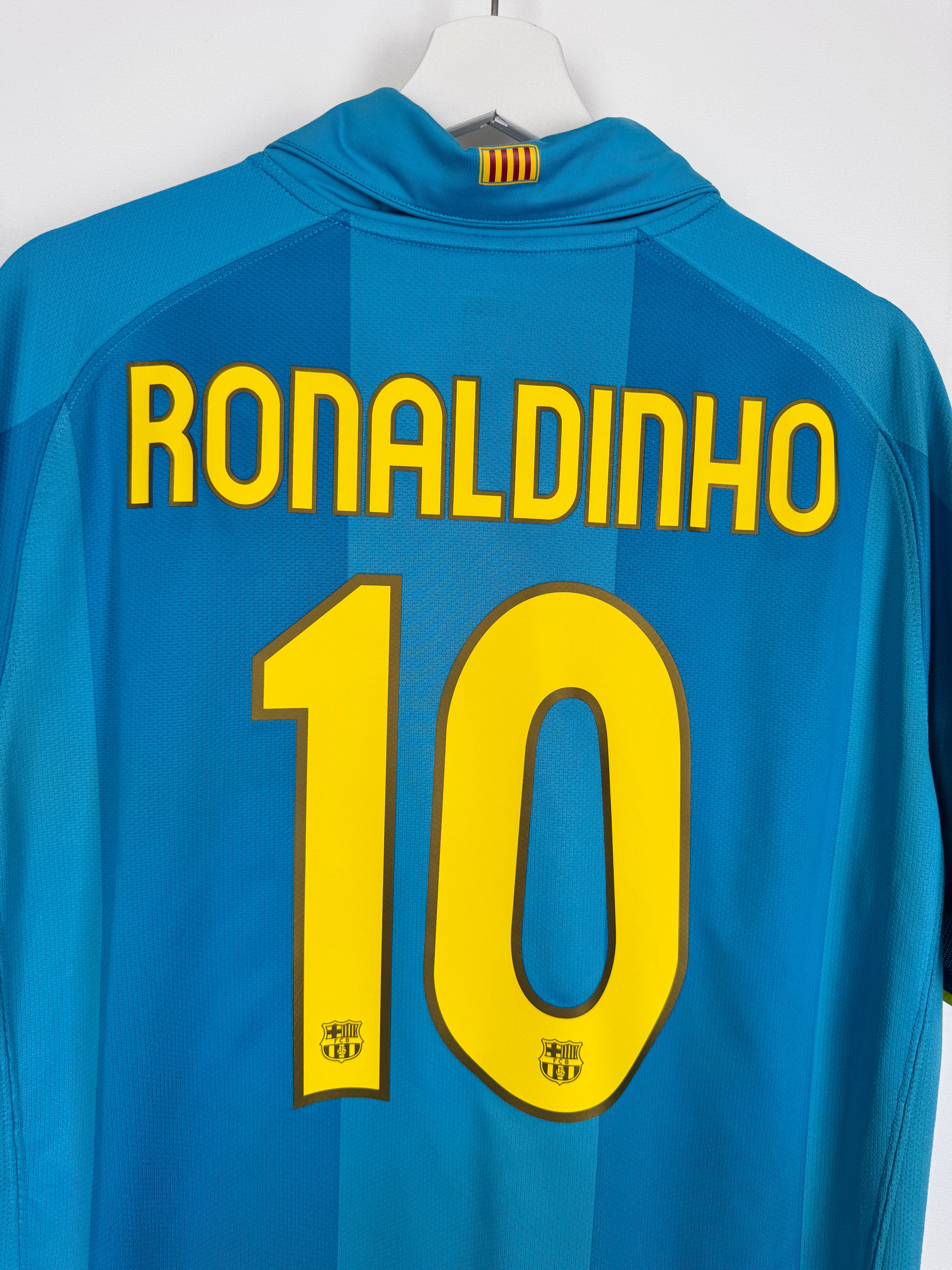 MAILLOT DE FOOTBALL BARCELONE 2007/2009 EXTÉRIEUR - RONALDINHO #10 (L)