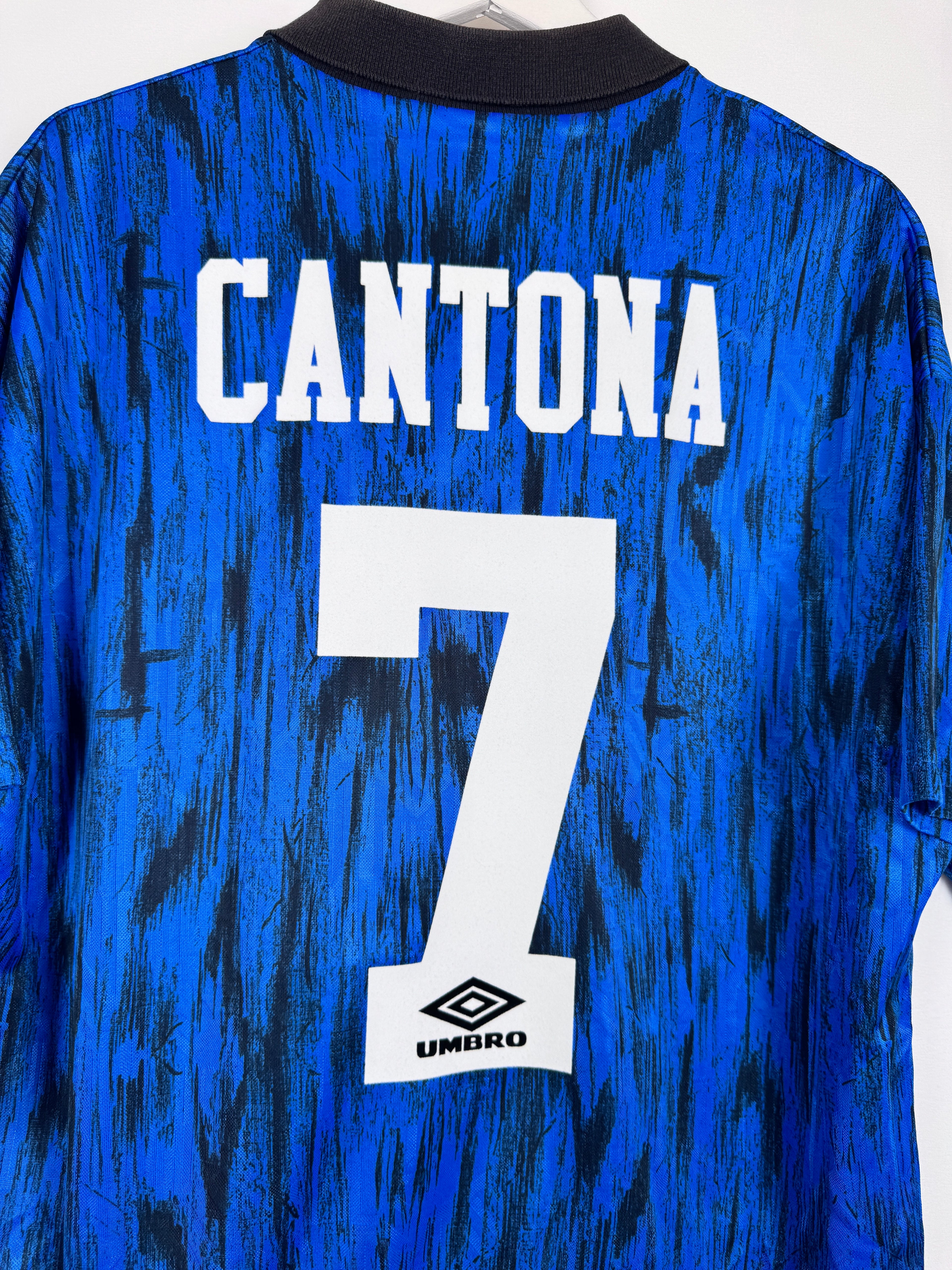 MAILLOT DE FOOTBALL MANCHESTER UNITED 1992/1993 EXTÉRIEUR - CANTONA #7 (L)