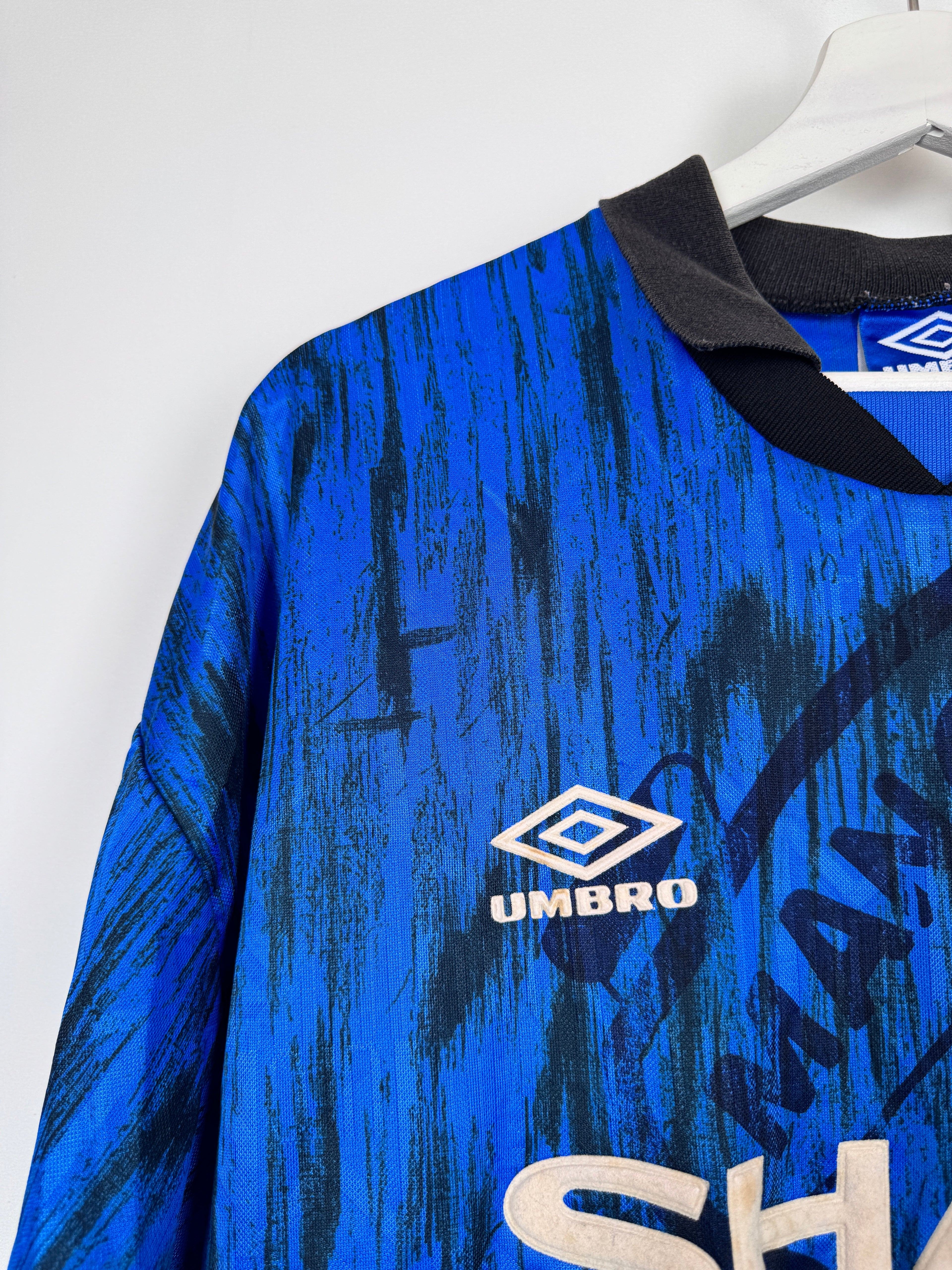 MAILLOT DE FOOTBALL MANCHESTER UNITED 1992/1993 EXTÉRIEUR - CANTONA #7 (L)