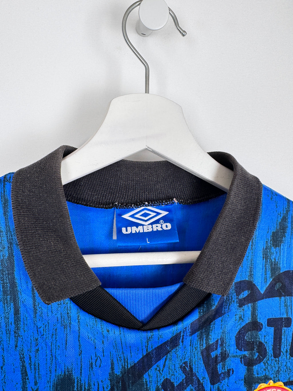 MAILLOT DE FOOTBALL MANCHESTER UNITED 1992/1993 EXTÉRIEUR - CANTONA #7 (L)