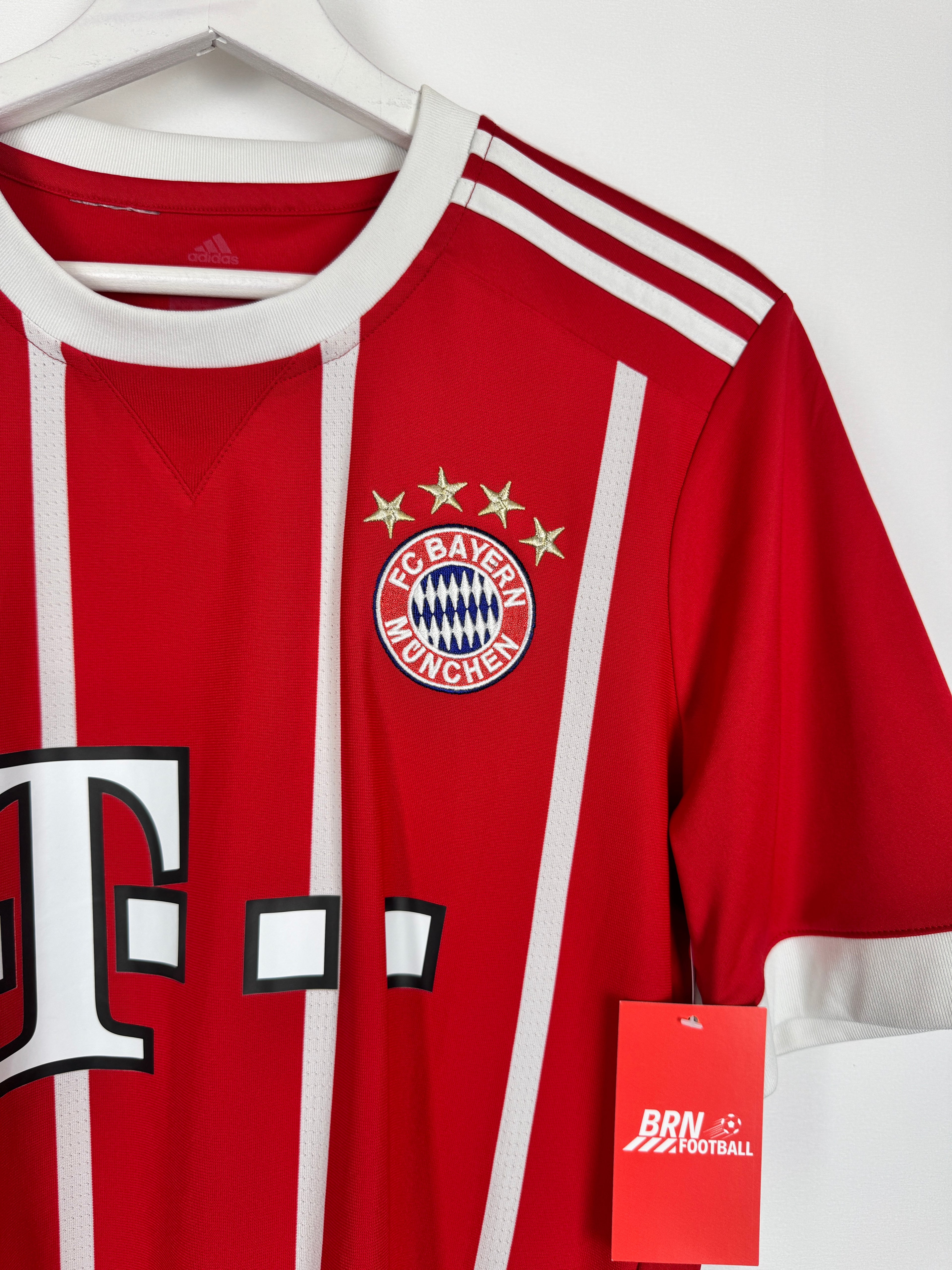2017/2018 BAYERN MUNICH HOME FOOTBALL JERSEY - LEWANDOWSKI #9 (S)