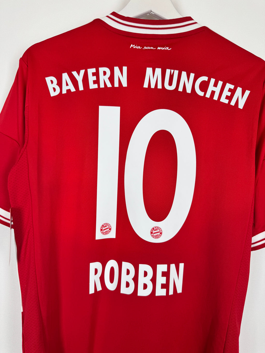 BAYERN MUNICH 2013/2014 HOME FOOTBALL SHIRT - ROBBEN #10 (S)