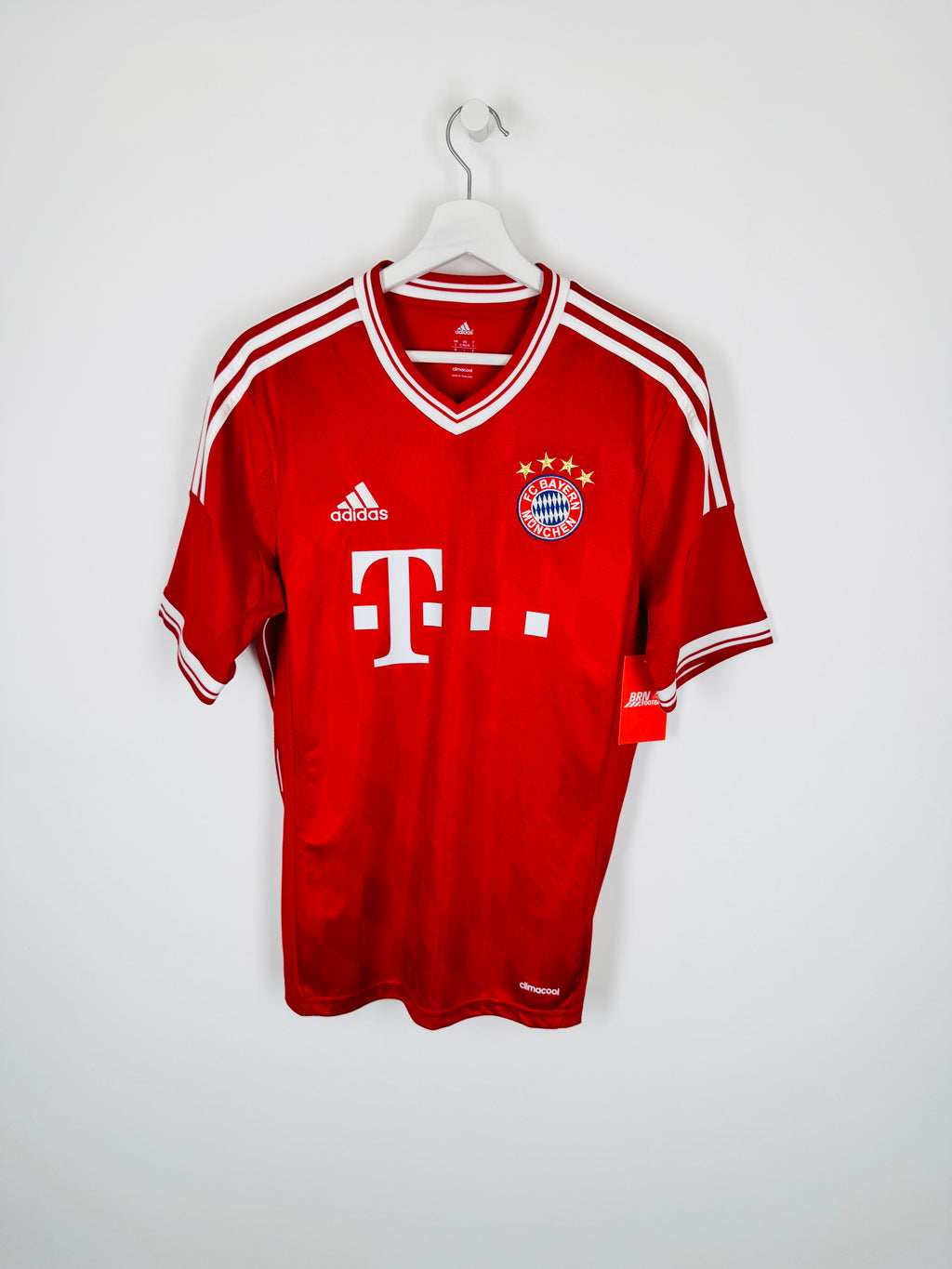 BAYERN MUNICH 2013/2014 HOME FOOTBALL SHIRT - ROBBEN #10 (S)