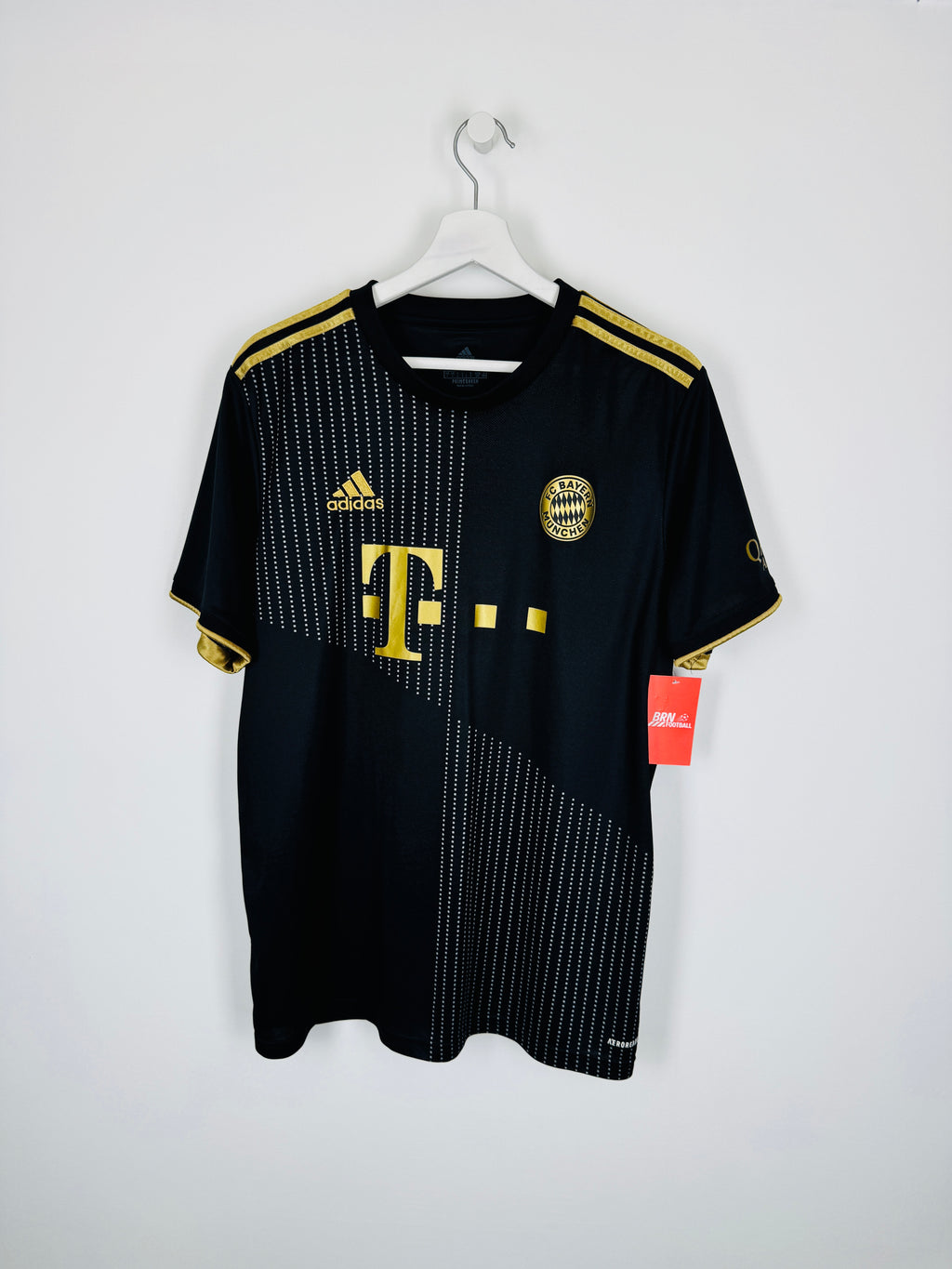 BAYERN MUNICH 2021/2022 AWAY FOOTBALL SHIRT (L)