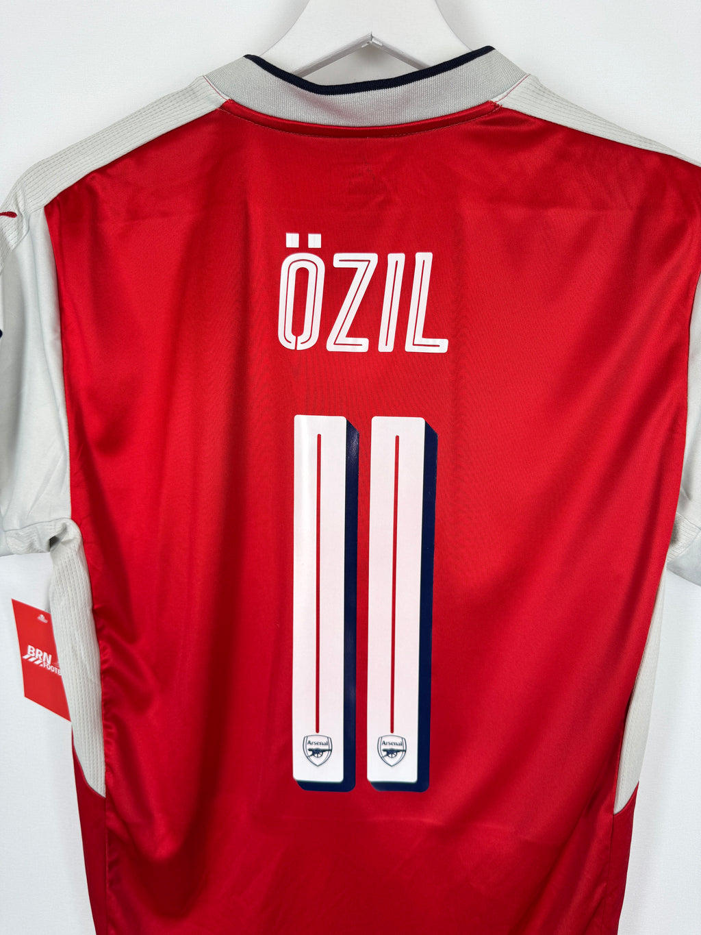 ARSENAL 2016/2017 HOME FOOTBALL JERSEY - OZIL #11 (S)