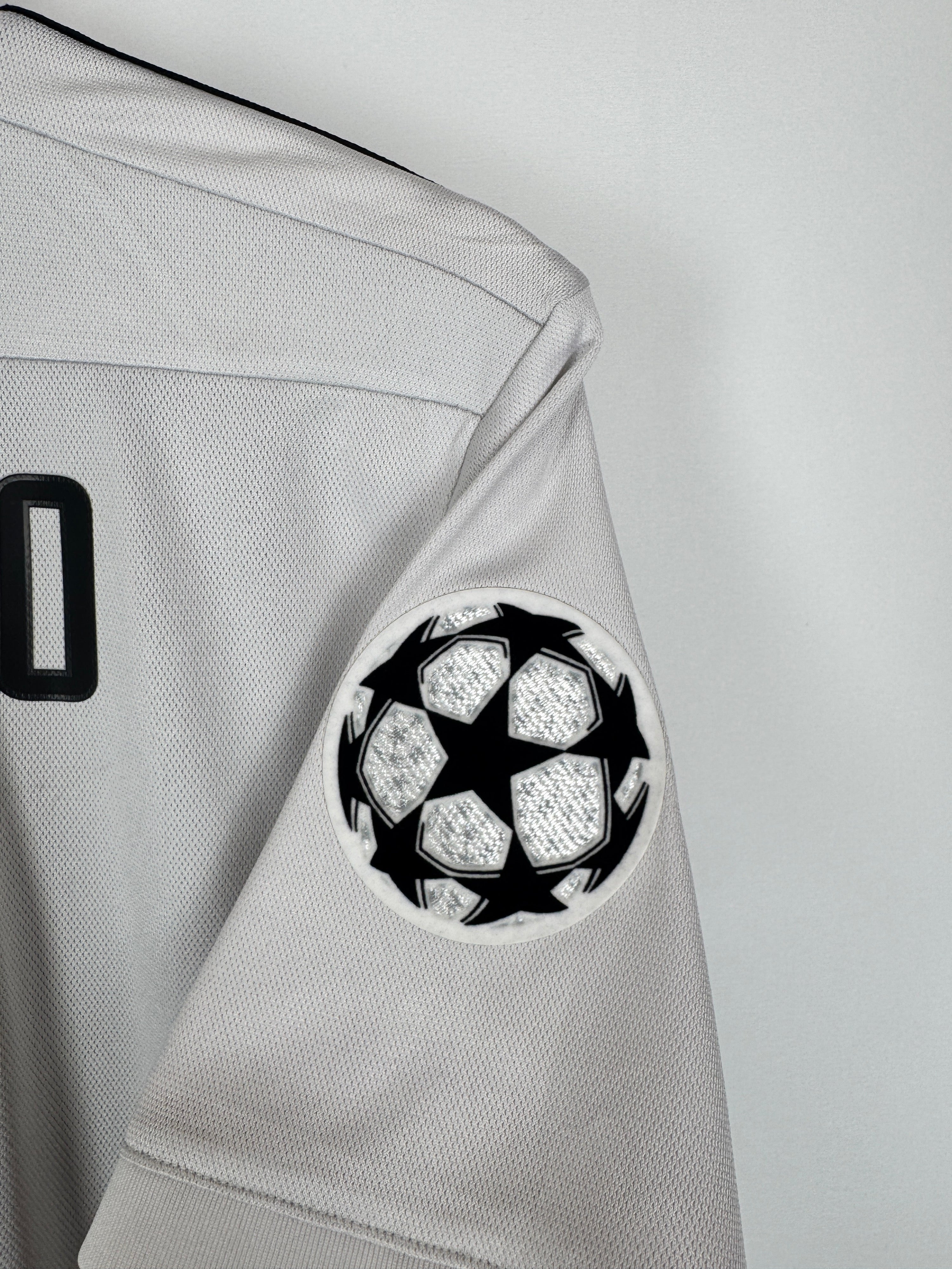 JUVENTUS 2018/2019 HOME FOOTBALL JERSEY - RONALDO #7 (S)