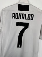 JUVENTUS 2018/2019 HOME FOOTBALL JERSEY - RONALDO #7 (S)