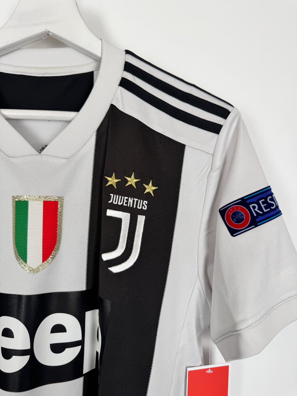 JUVENTUS 2018/2019 HOME FOOTBALL JERSEY - RONALDO #7 (S)