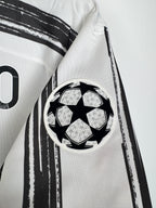 JUVENTUS 2020/2021 HOME FOOTBALL JERSEY - RONALDO #7 (XL)