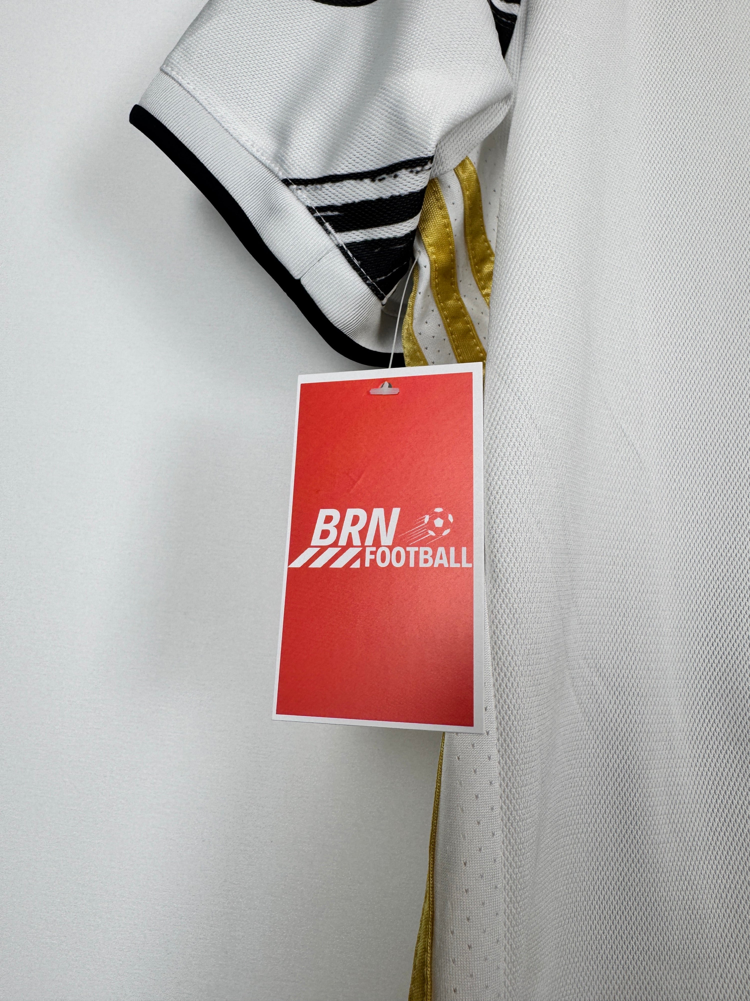 JUVENTUS 2020/2021 HOME FOOTBALL JERSEY - RONALDO #7 (XL)