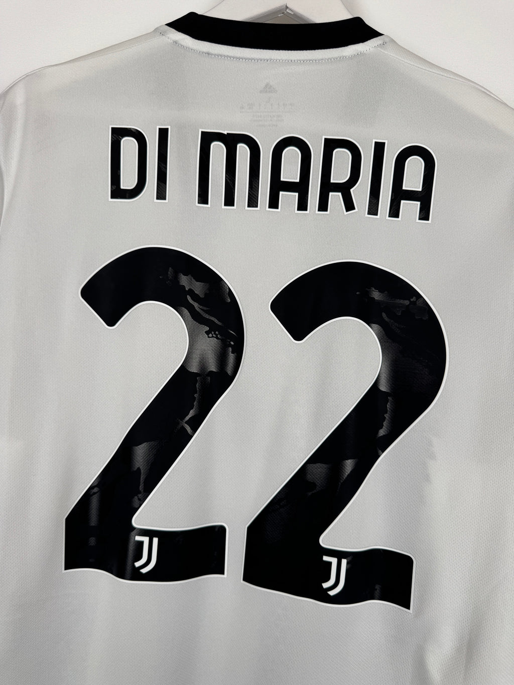 JUVENTUS 2022/2023 HOME FOOTBALL JERSEY - DI MARIA #22 (L)