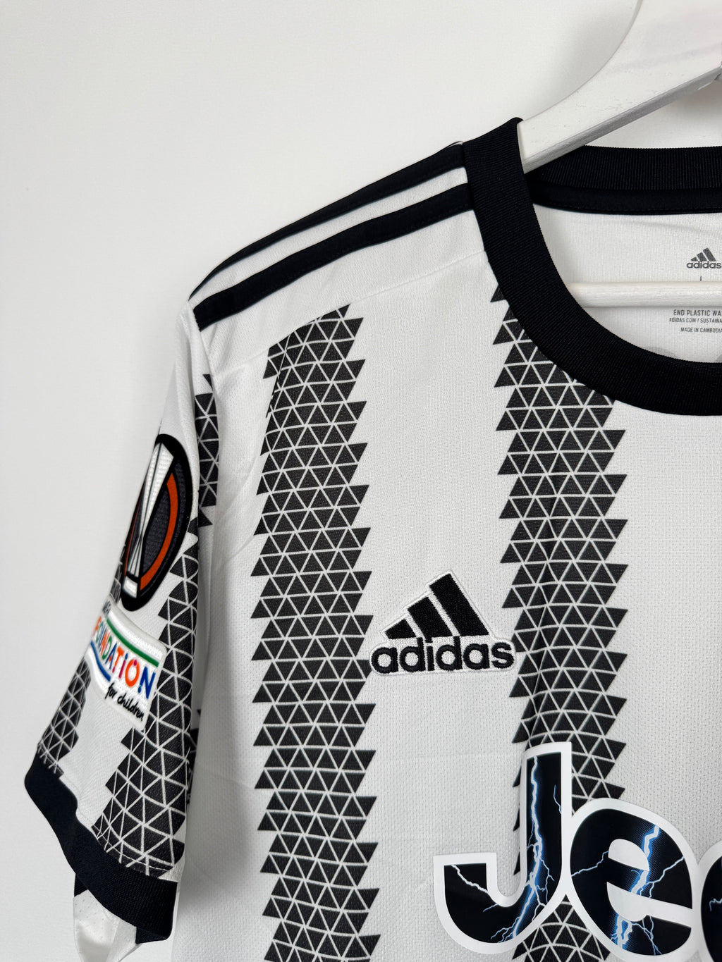 JUVENTUS 2022/2023 HOME FOOTBALL JERSEY - DI MARIA #22 (L)