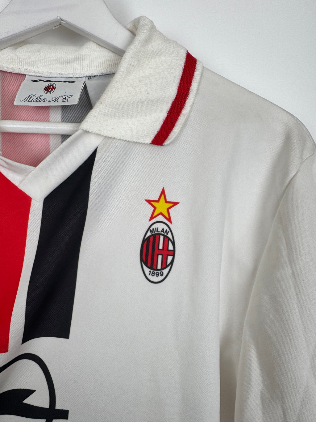 AC MILAN 1995/1996 AWAY FOOTBALL SHIRT LONG SLEEVES (M)