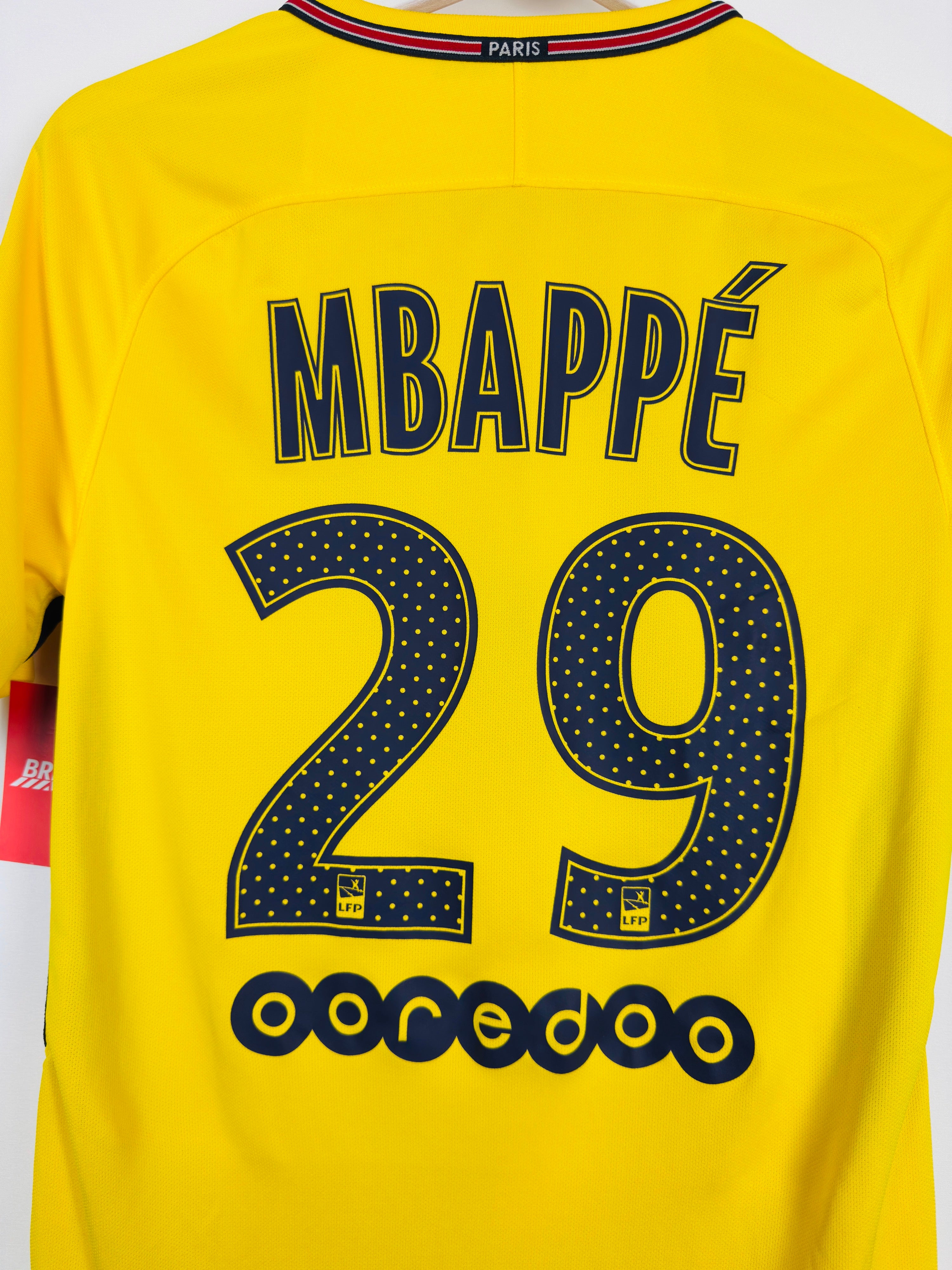 PSG 2017/2018 AWAY FOOTBALL JERSEY - MBAPPÉ #29 (S)