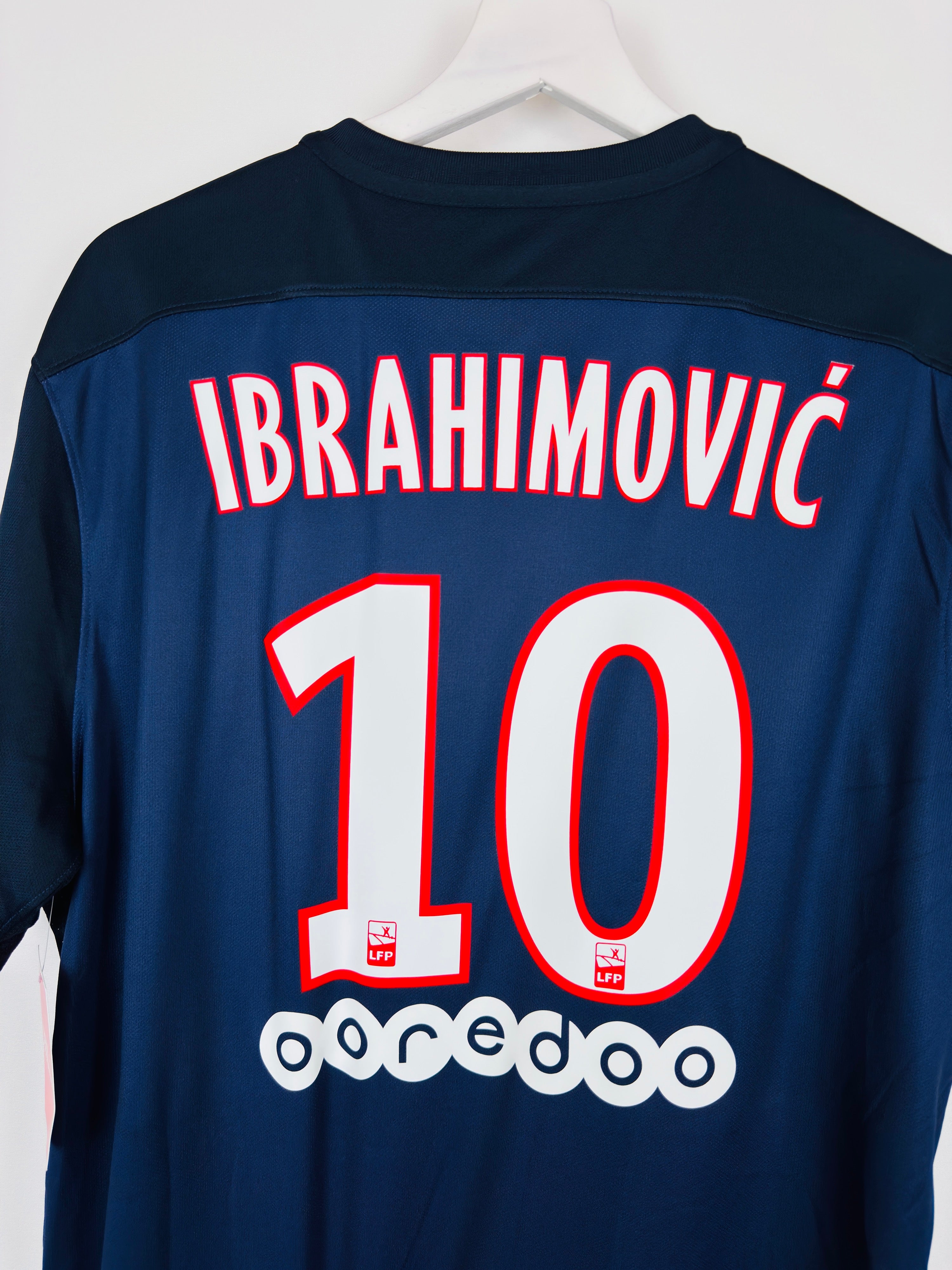 PSG FOOTBALL JERSEY 2015/2016 HOME - IBRAHIMOVIC #10 (XL)