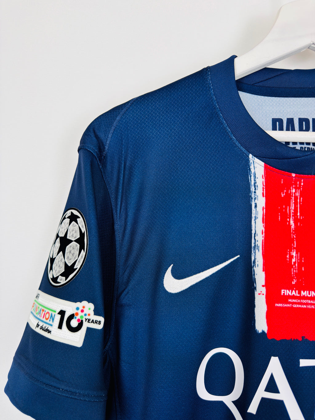 PSG 2024/2025 HOME FOOTBALL SHIRT MUNICH 2025 FINAL NEW - D.DOUÉ #14 (S)