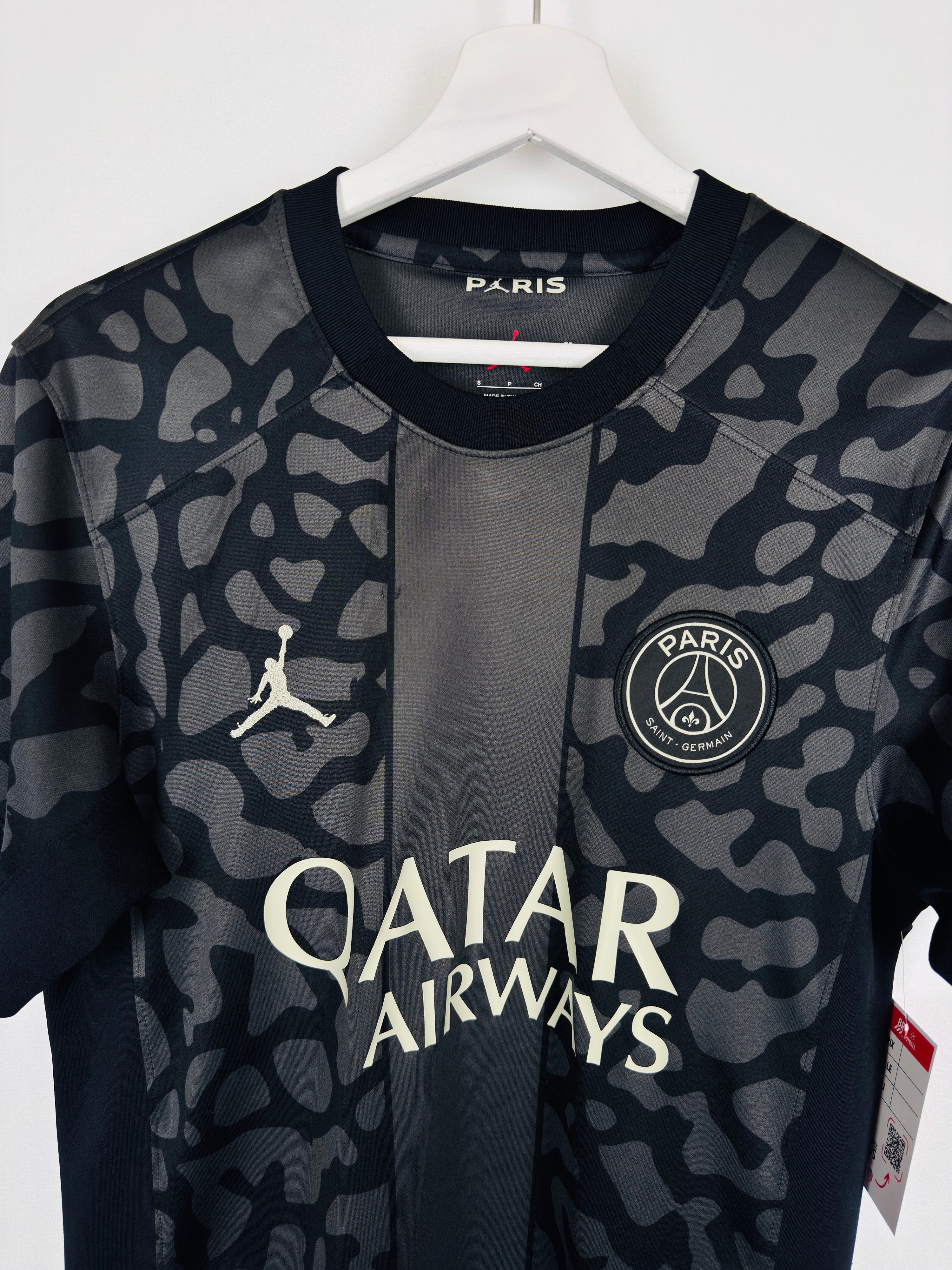 PSG 2023/2024 THIRD FOOTBALL JERSEY - MBAPPÉ #7 (S)
