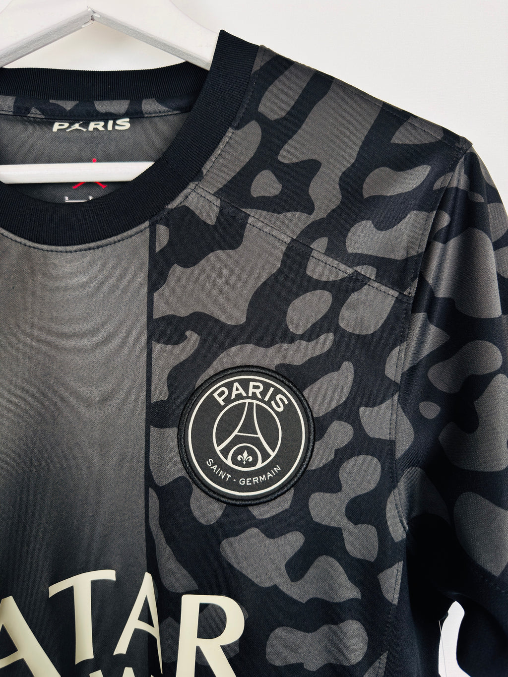 PSG 2023/2024 THIRD FOOTBALL JERSEY - MBAPPÉ #7 (S)