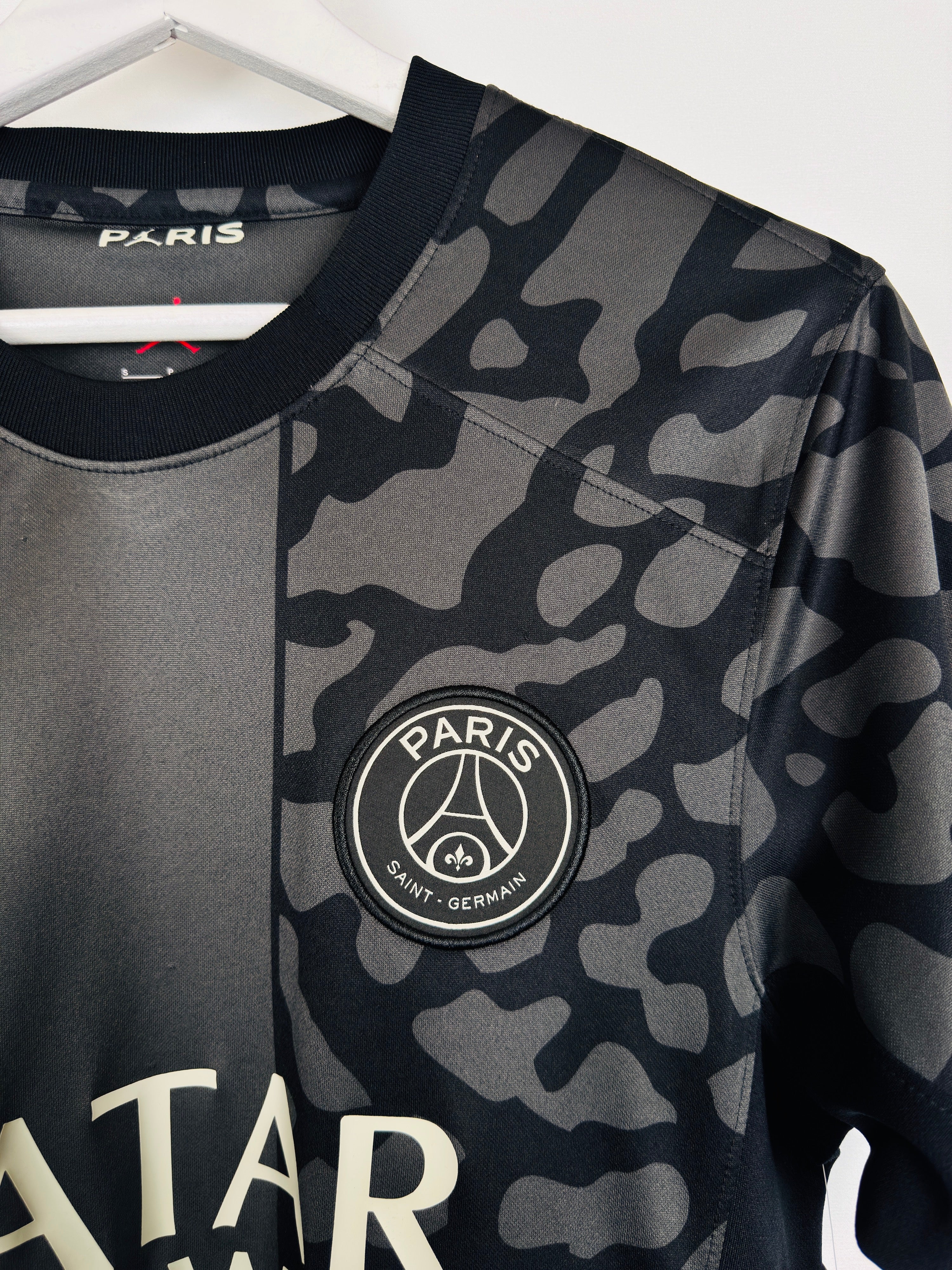 PSG 2023/2024 THIRD FOOTBALL JERSEY - MBAPPÉ #7 (S)