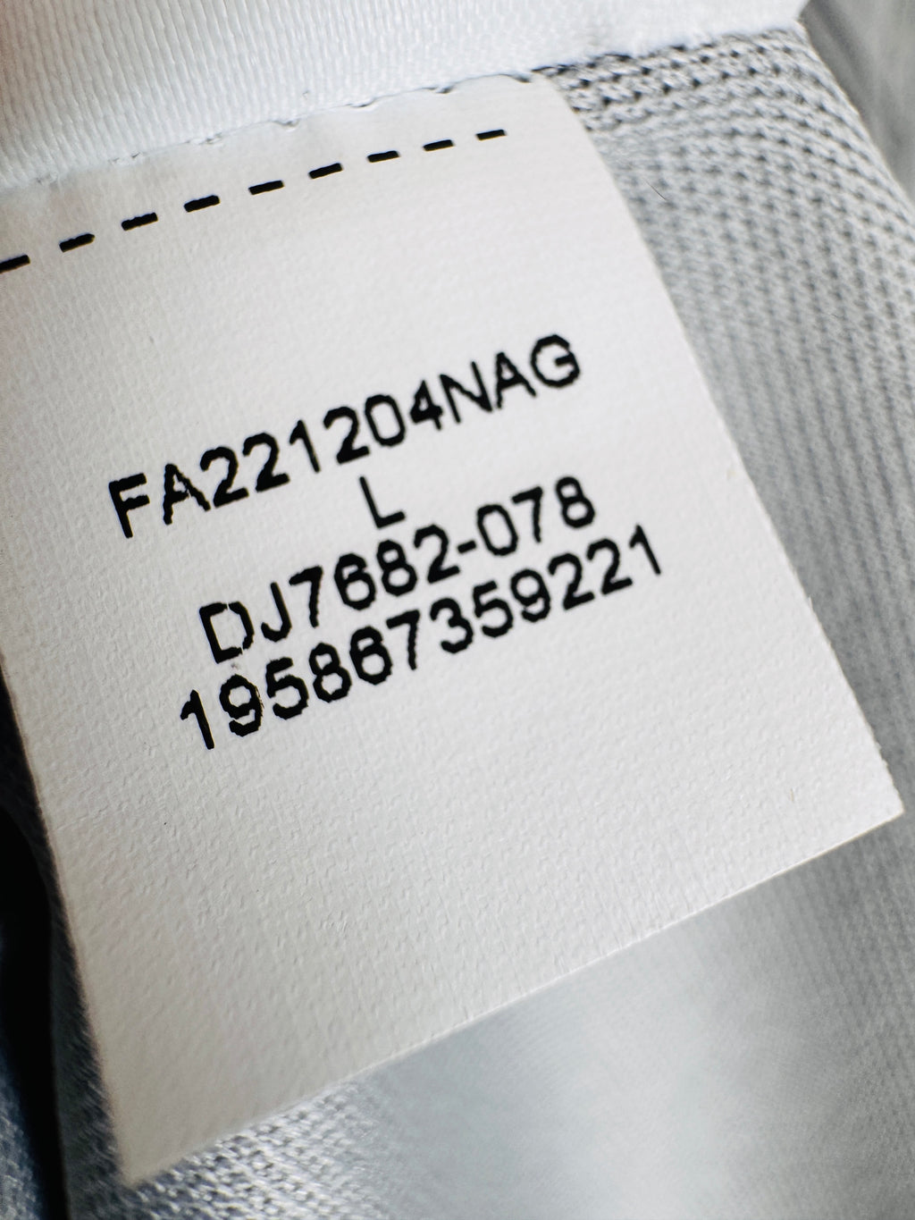 PSG 2022/2023 AWAY FOOTBALL JERSEY - HAKIMI #2 (L)