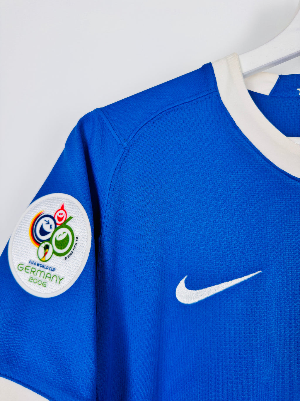 BRAZIL 2006 AWAY FOOTBALL SHIRT - RONALDO #9 (S)