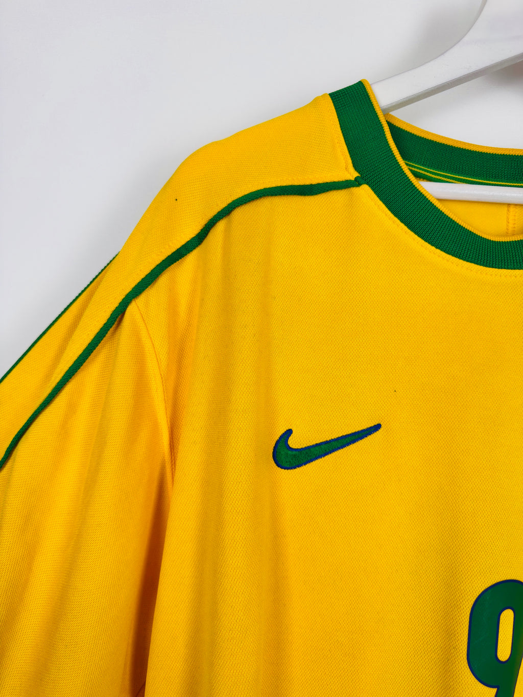 BRAZIL 1998 HOME FOOTBALL JERSEY - RONALDO #9 (XL)