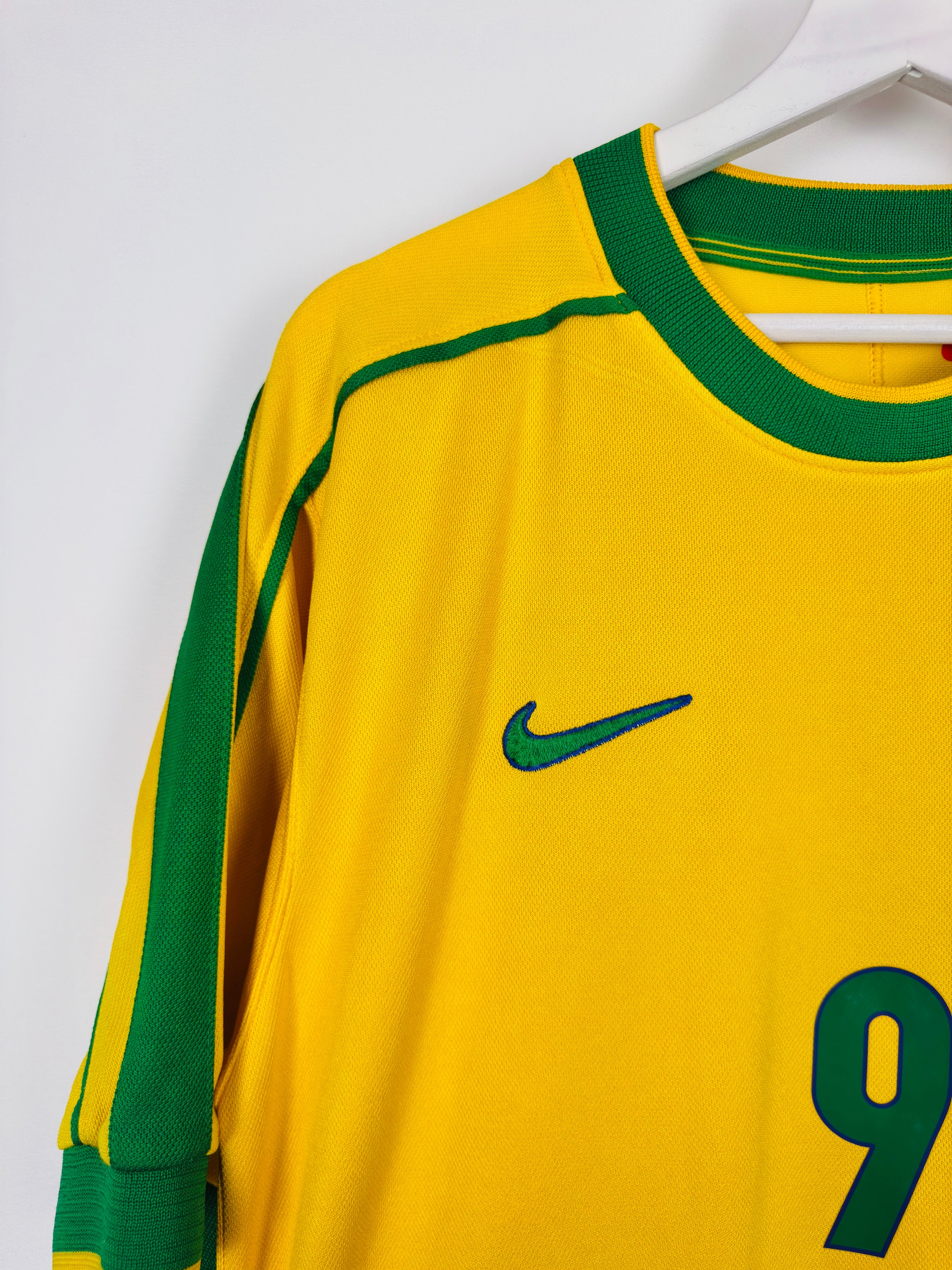 BRAZIL 1998 HOME FOOTBALL JERSEY - RONALDO #9 (S)