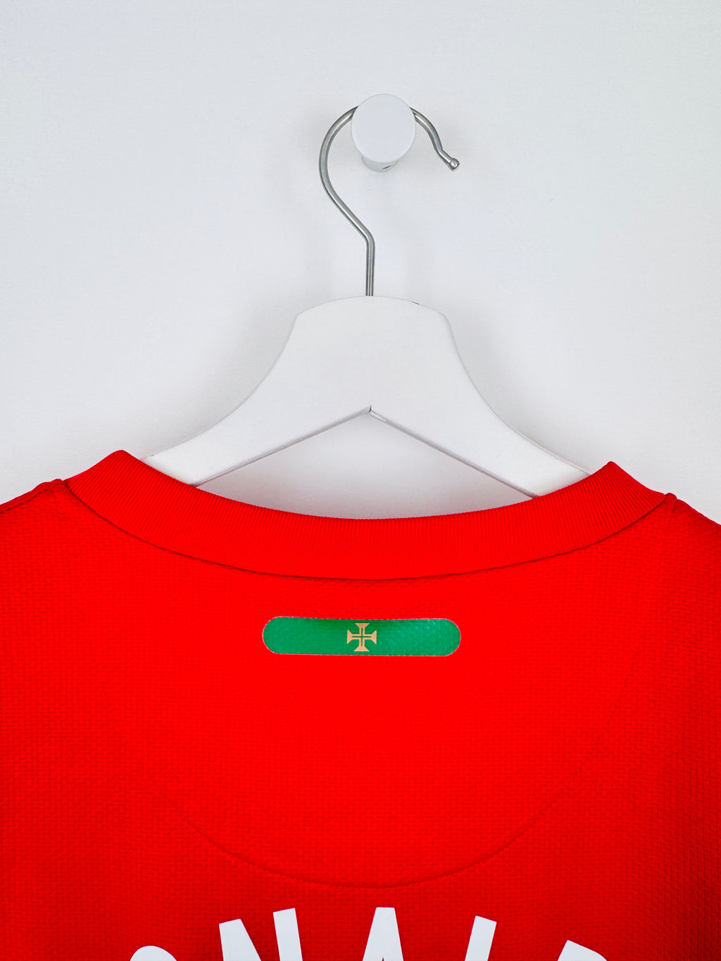 PORTUGAL 2010 HOME FOOTBALL JERSEY - RONALDO #7 (XL)