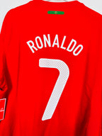 PORTUGAL 2010 HOME FOOTBALL JERSEY - RONALDO #7 (XL)