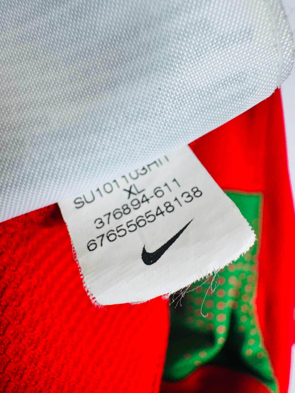 PORTUGAL 2010 HOME FOOTBALL JERSEY - RONALDO #7 (XL)